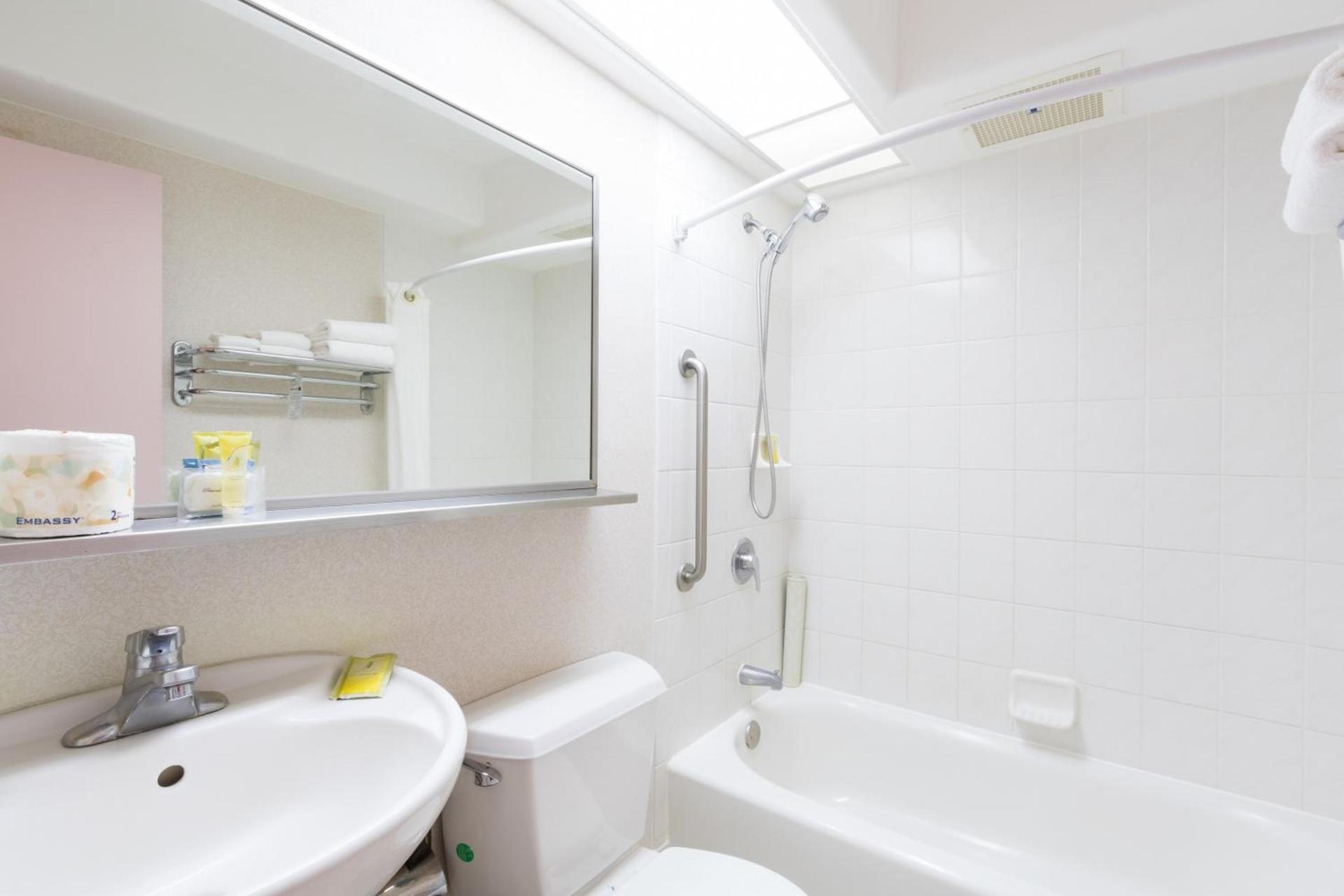 Ilima Hotel photo 6