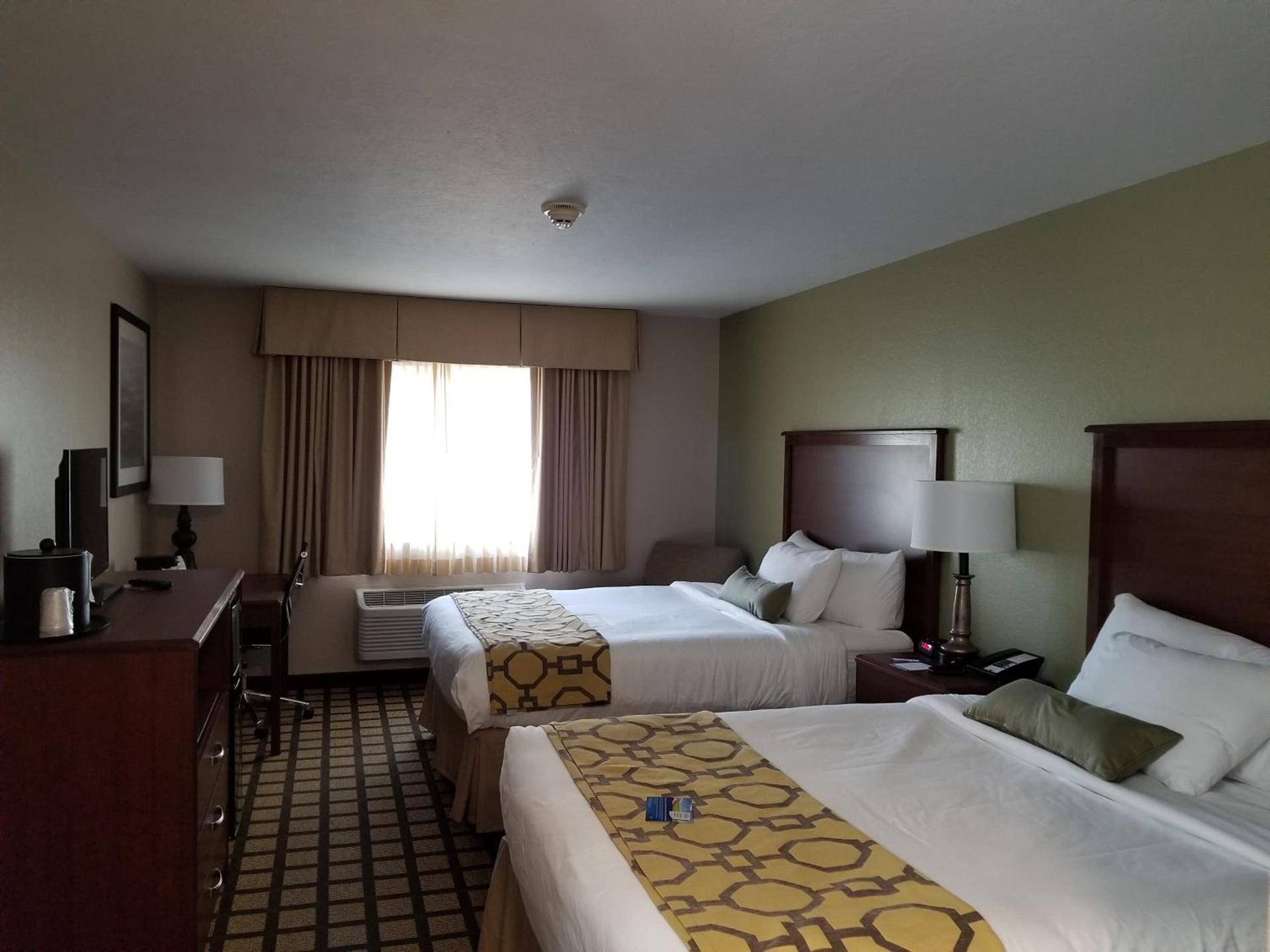 Baymont by Wyndham Oacoma photo 7