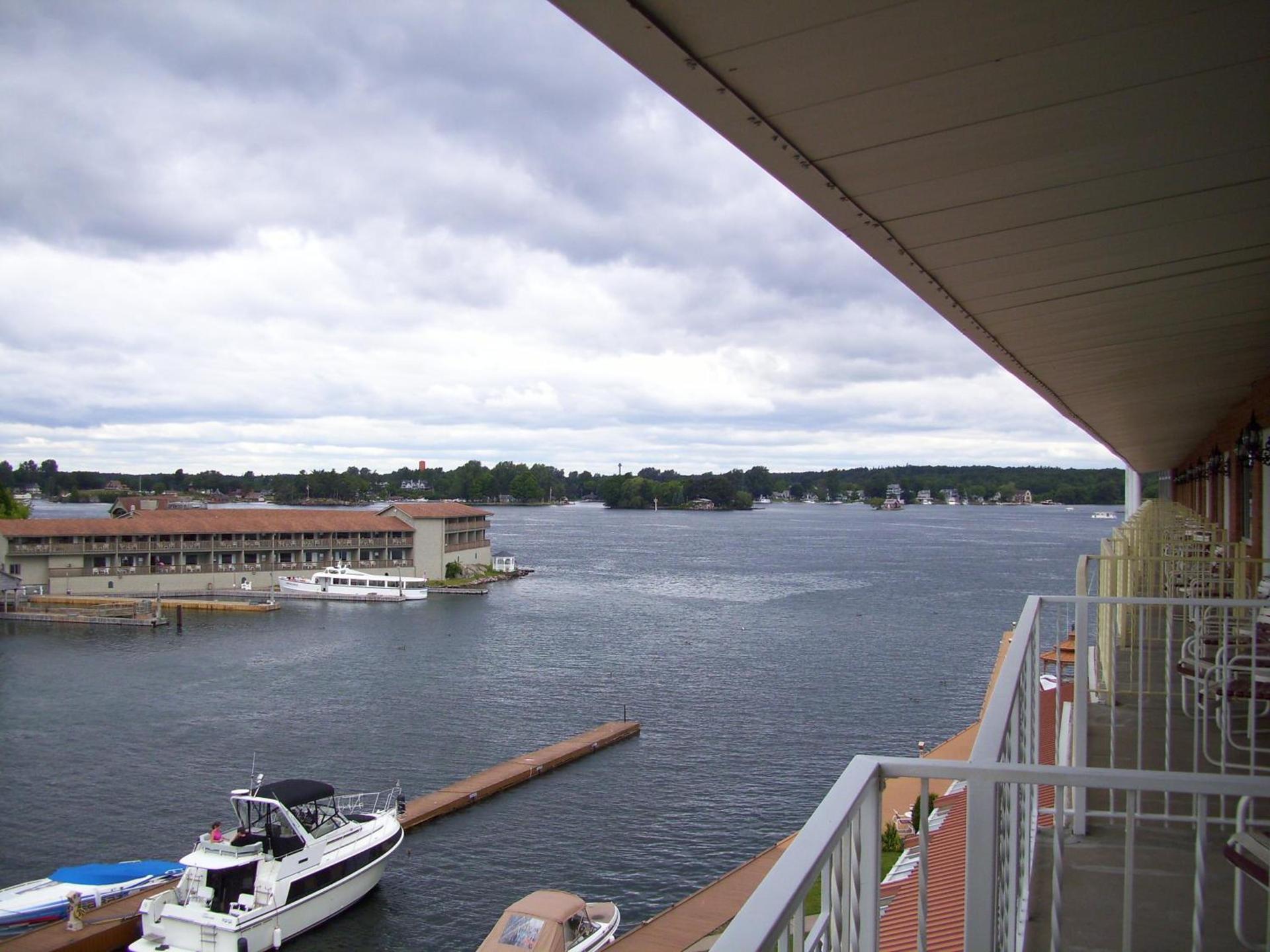 Riveredge Resort Hotel photo 37