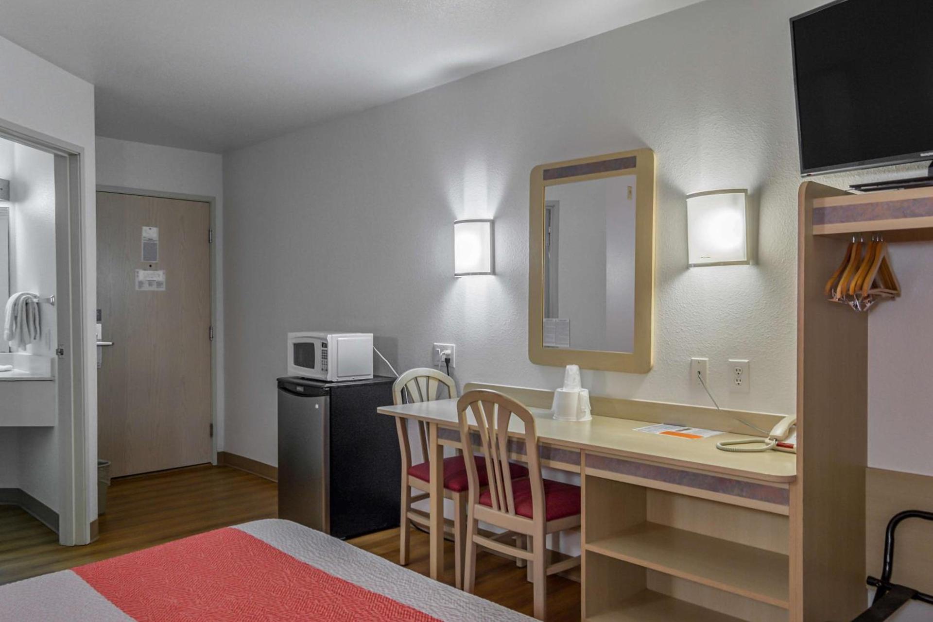 Motel 6-Redmond, OR photo 6
