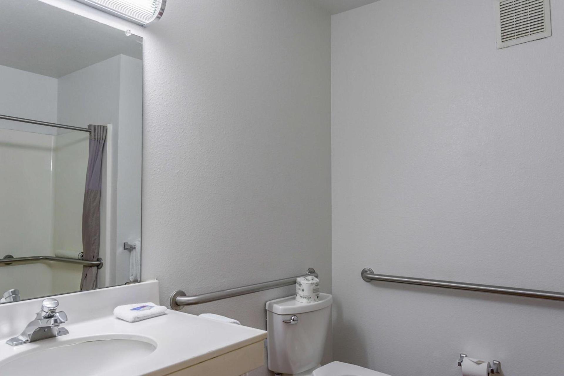 Motel 6-Redmond, OR photo 18
