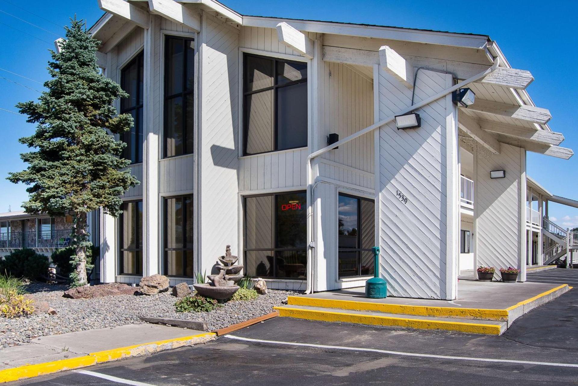 Motel 6-Madras, OR photo 3