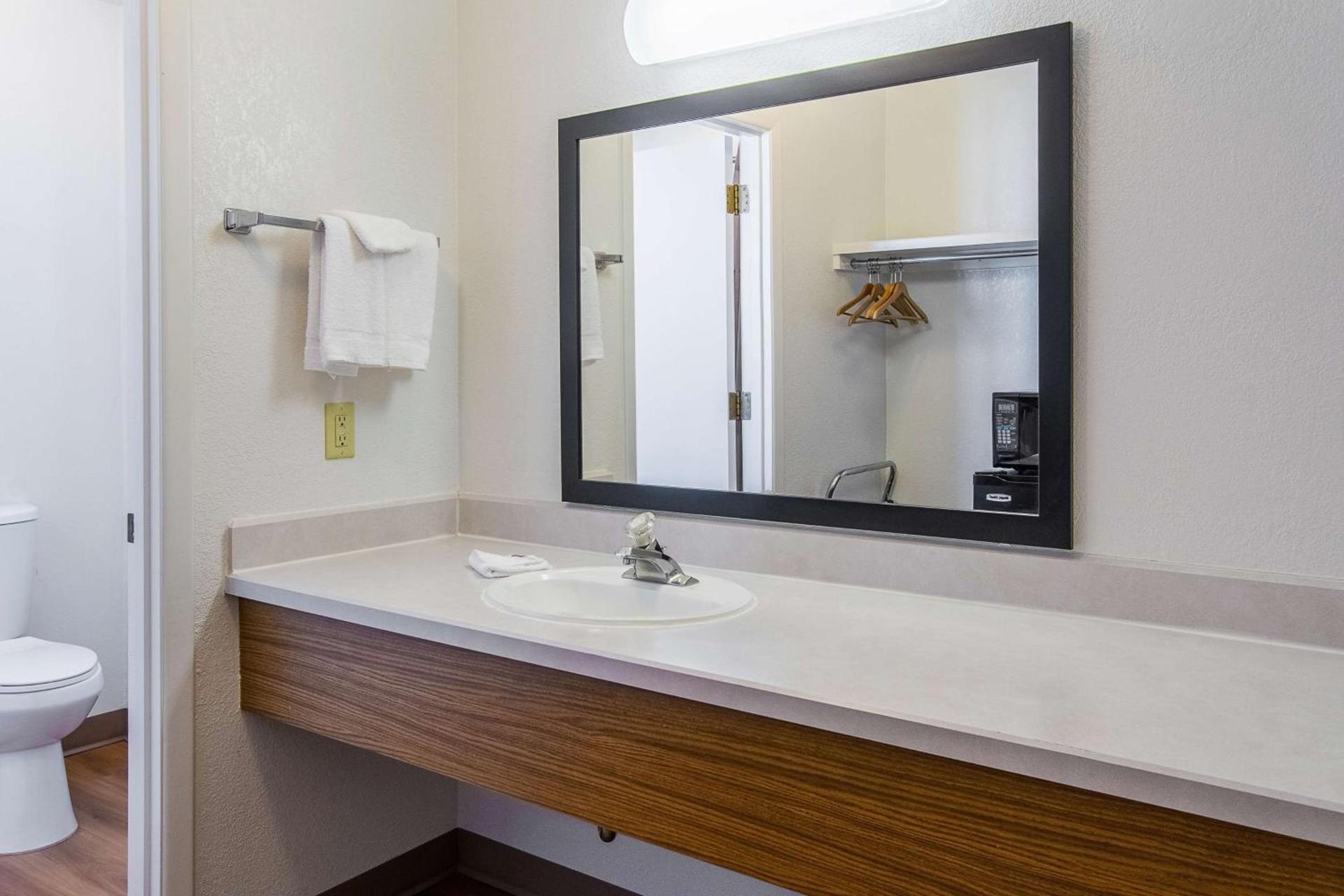 Motel 6-Madras, OR photo 20