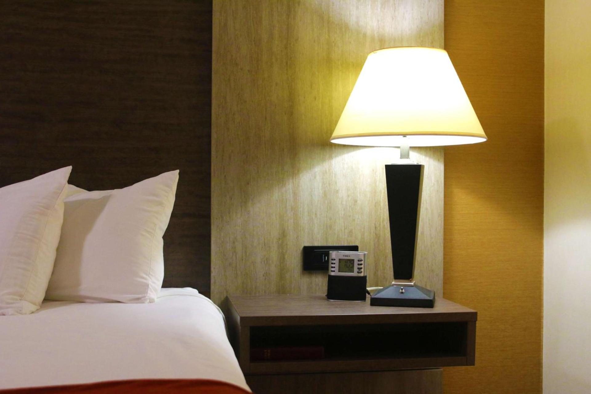 Best Western Galleria Inn & Suites photo 23