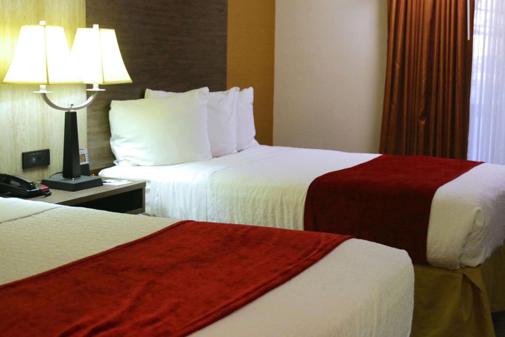 Best Western Galleria Inn & Suites photo 9