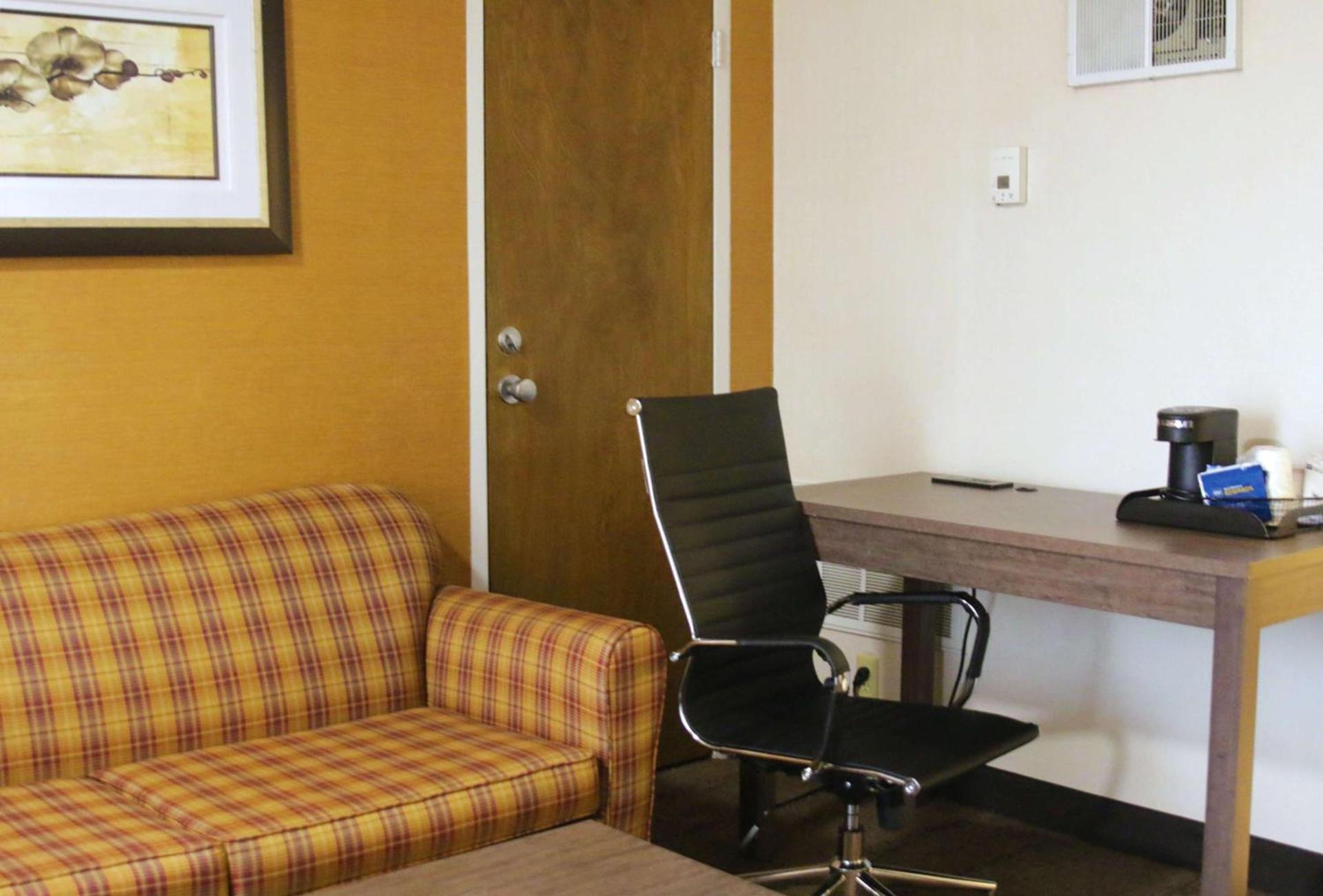 Best Western Galleria Inn & Suites photo 20