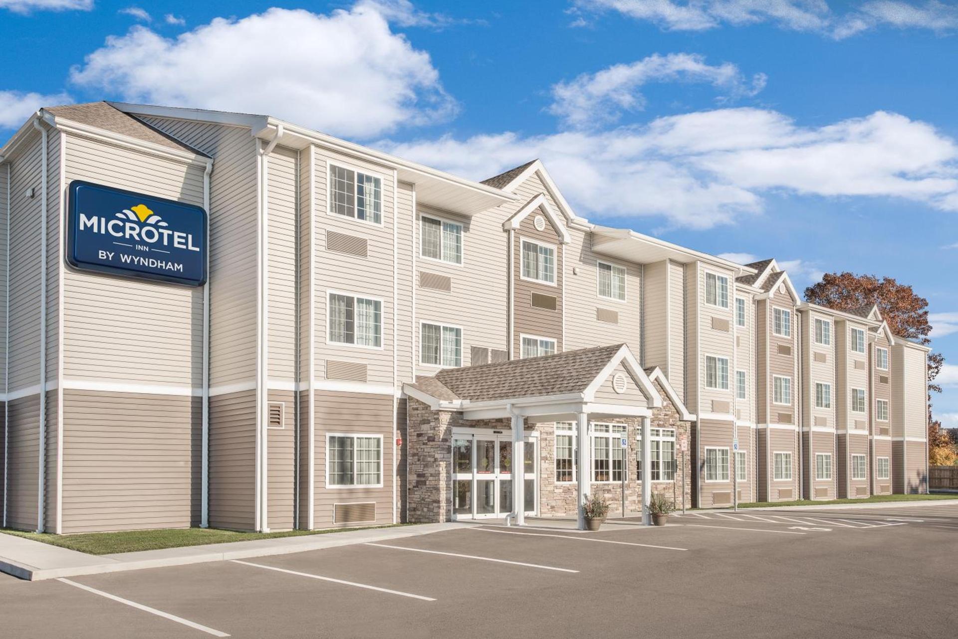 Microtel Inn & Suites by Wyndham Binghamton photo 14