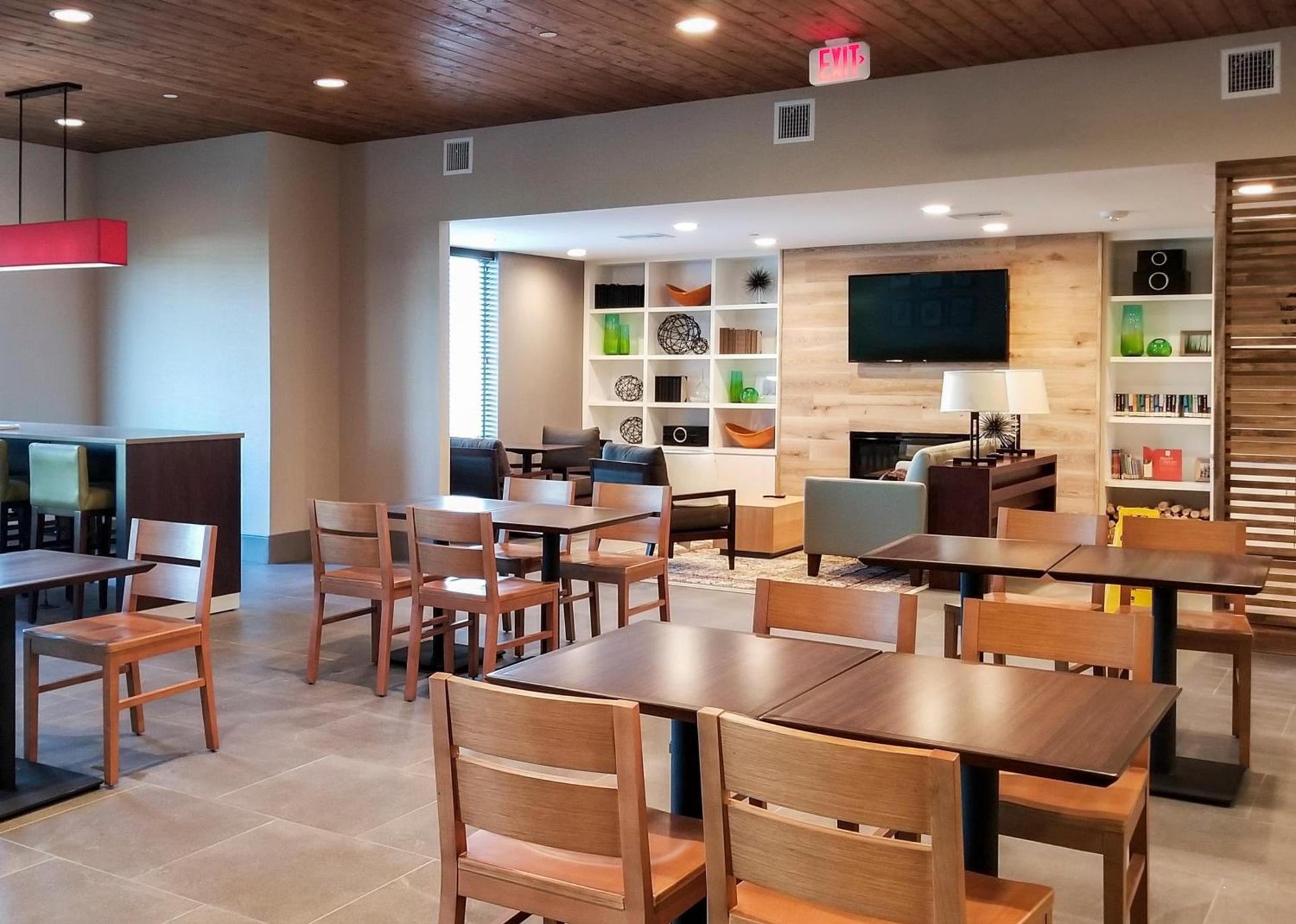 Country Inn & Suites by Radisson, New Braunfels, TX photo 42