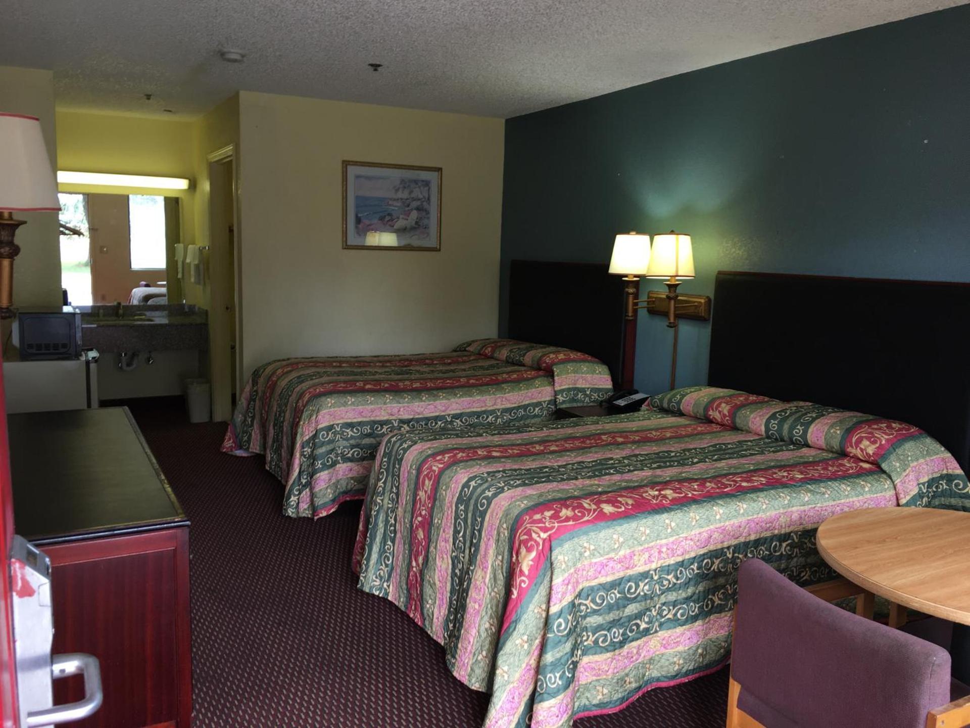 Relax Inn photo 8