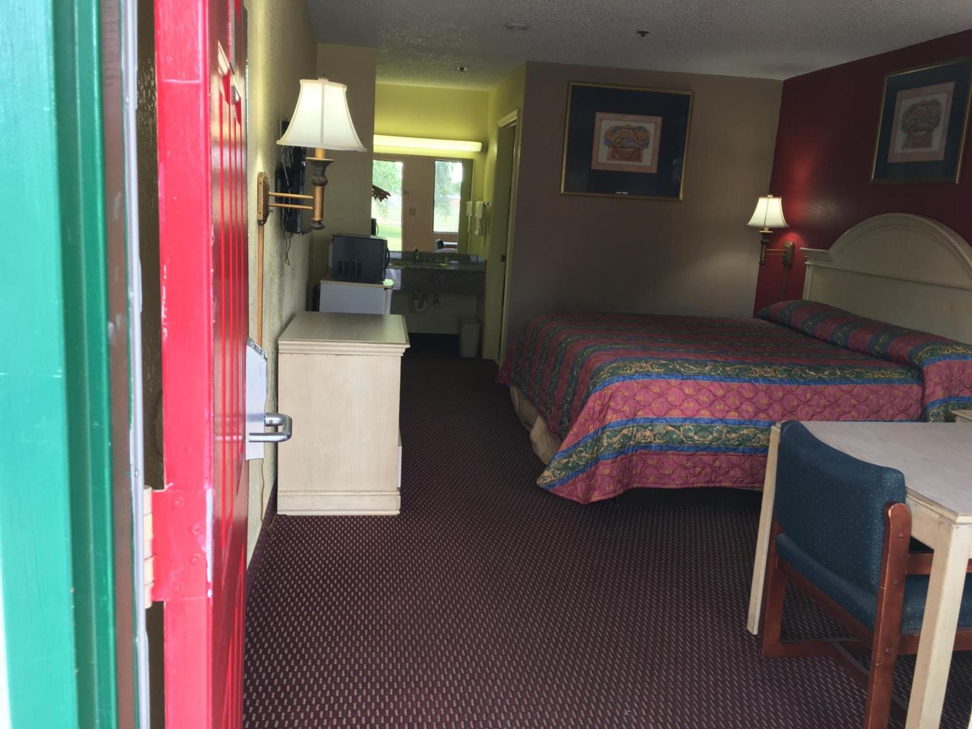 Relax Inn photo 6