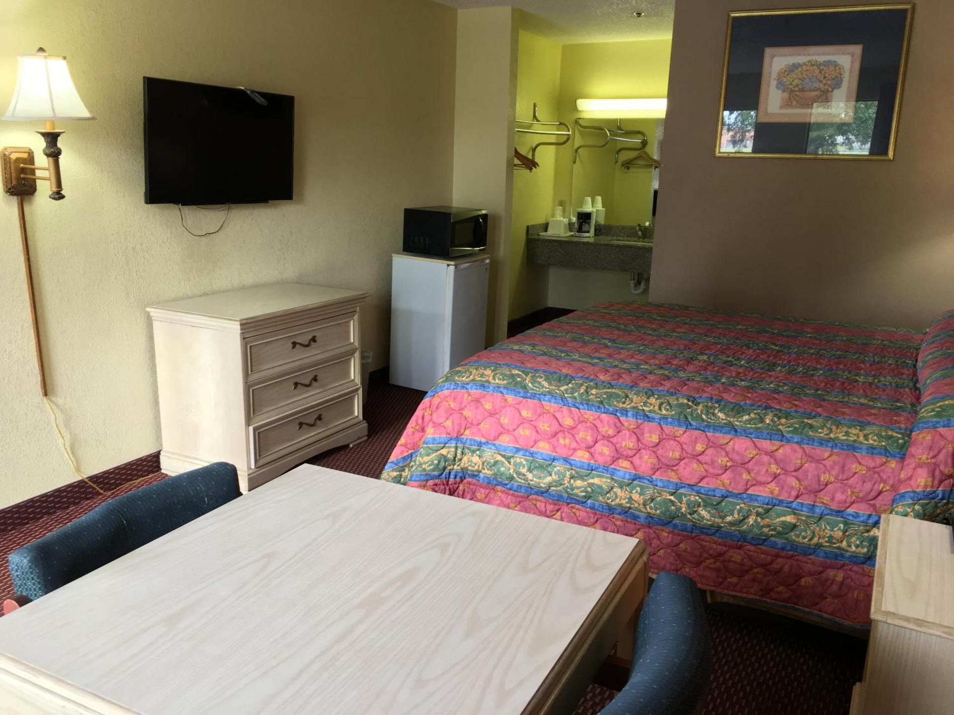 Relax Inn photo 5