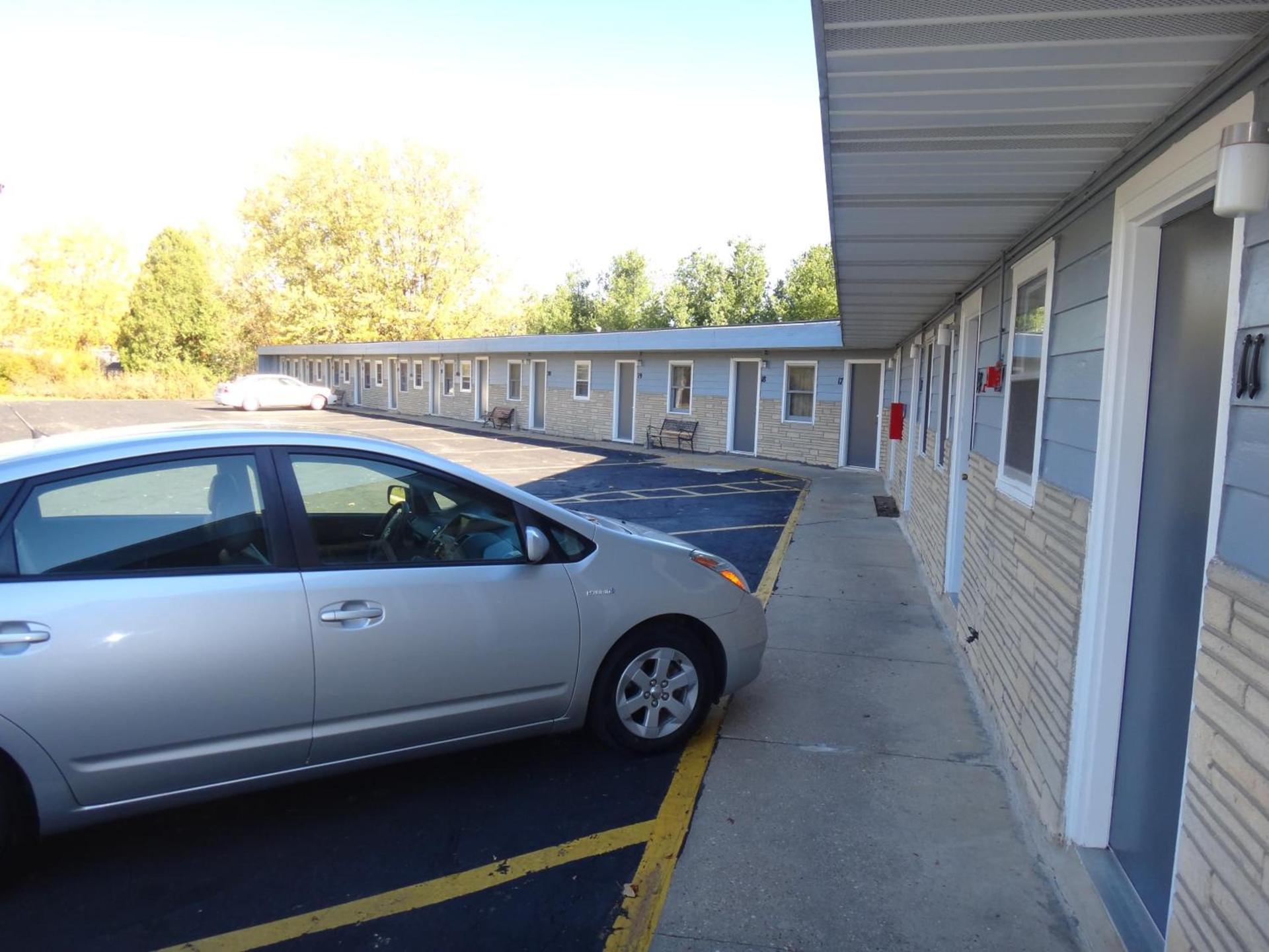 Pine Ridge Motel photo 52