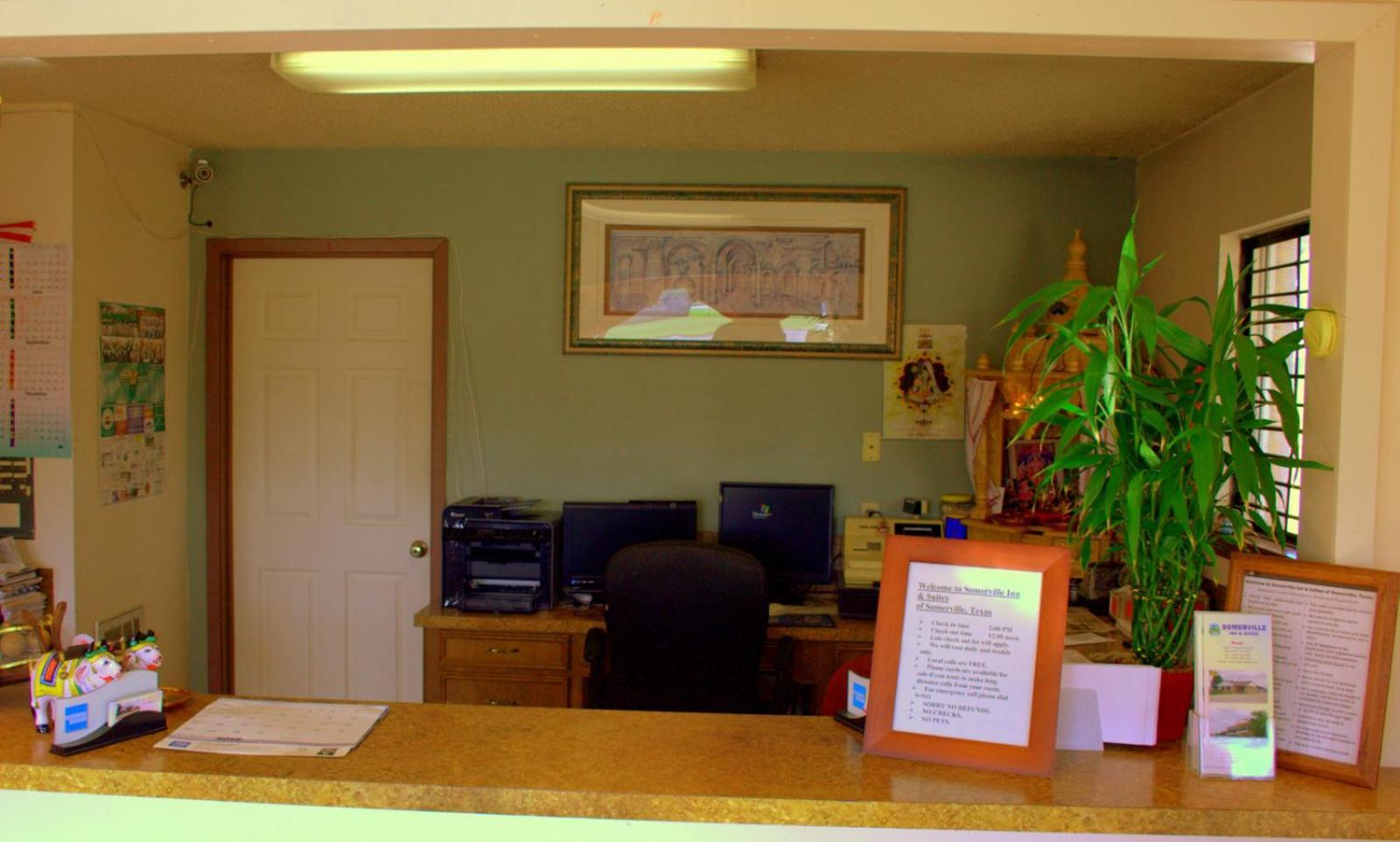 Somerville Inn and Suites photo 2