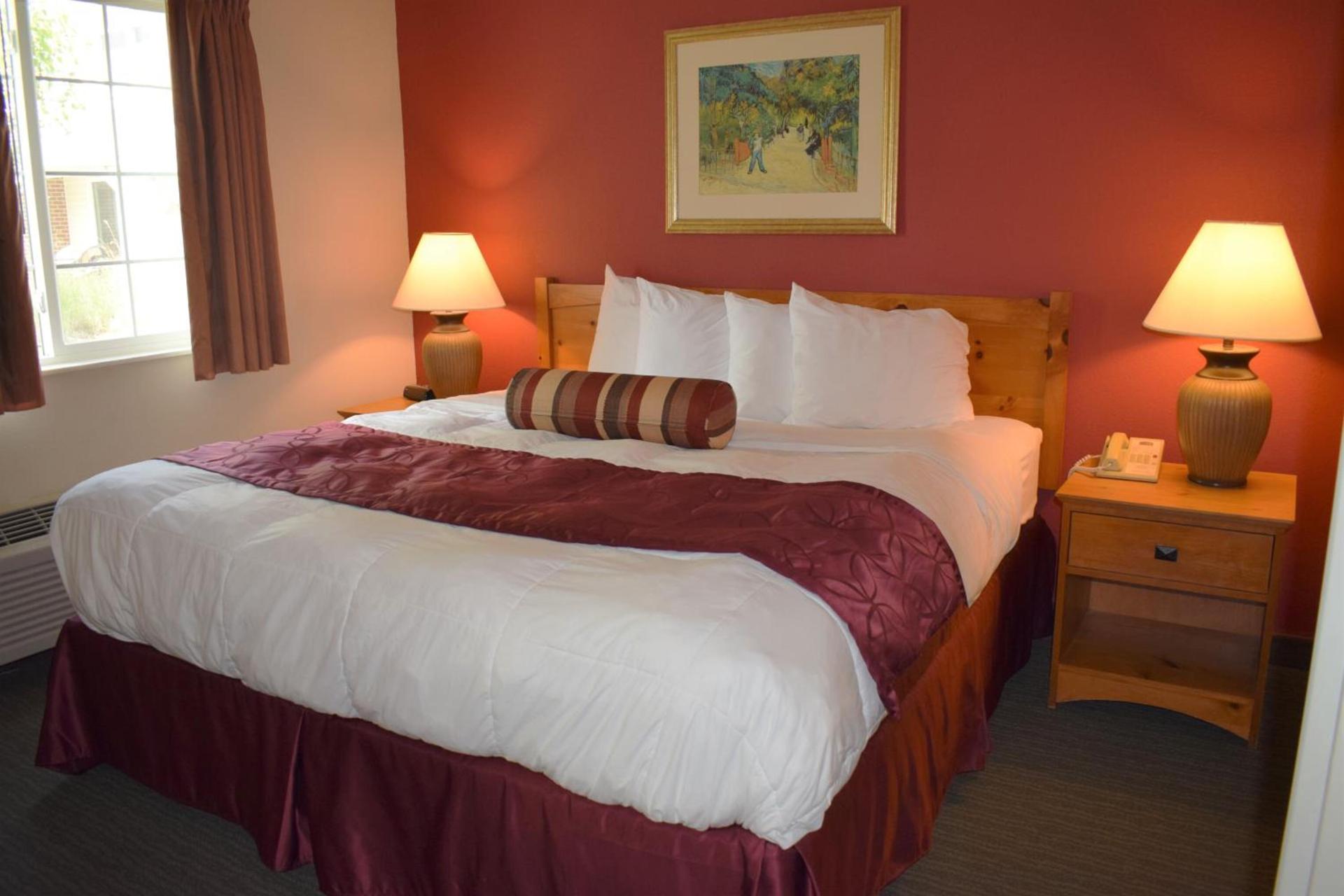 Baymont by Wyndham Wichita East photo 8