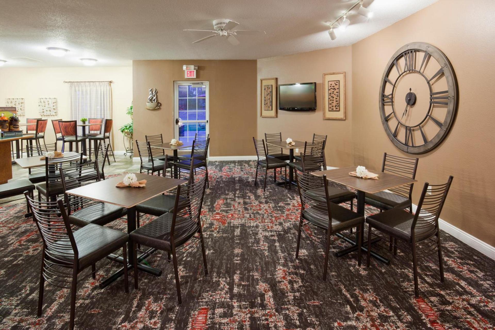 GrandStay Residential Suites Hotel - Eau Claire photo 18