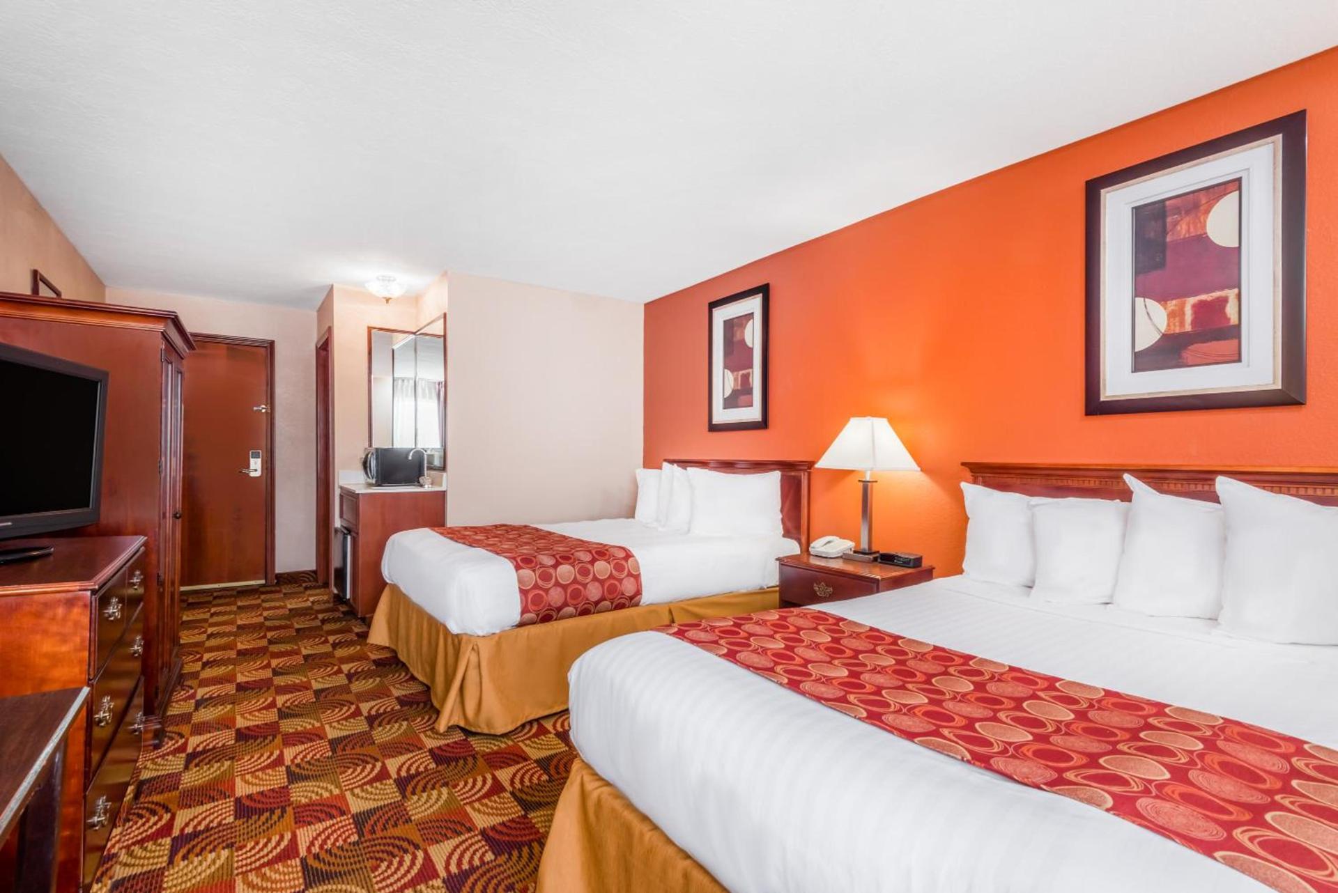 Baymont by Wyndham Plainfield/ Indianapolis Arpt Area photo 30