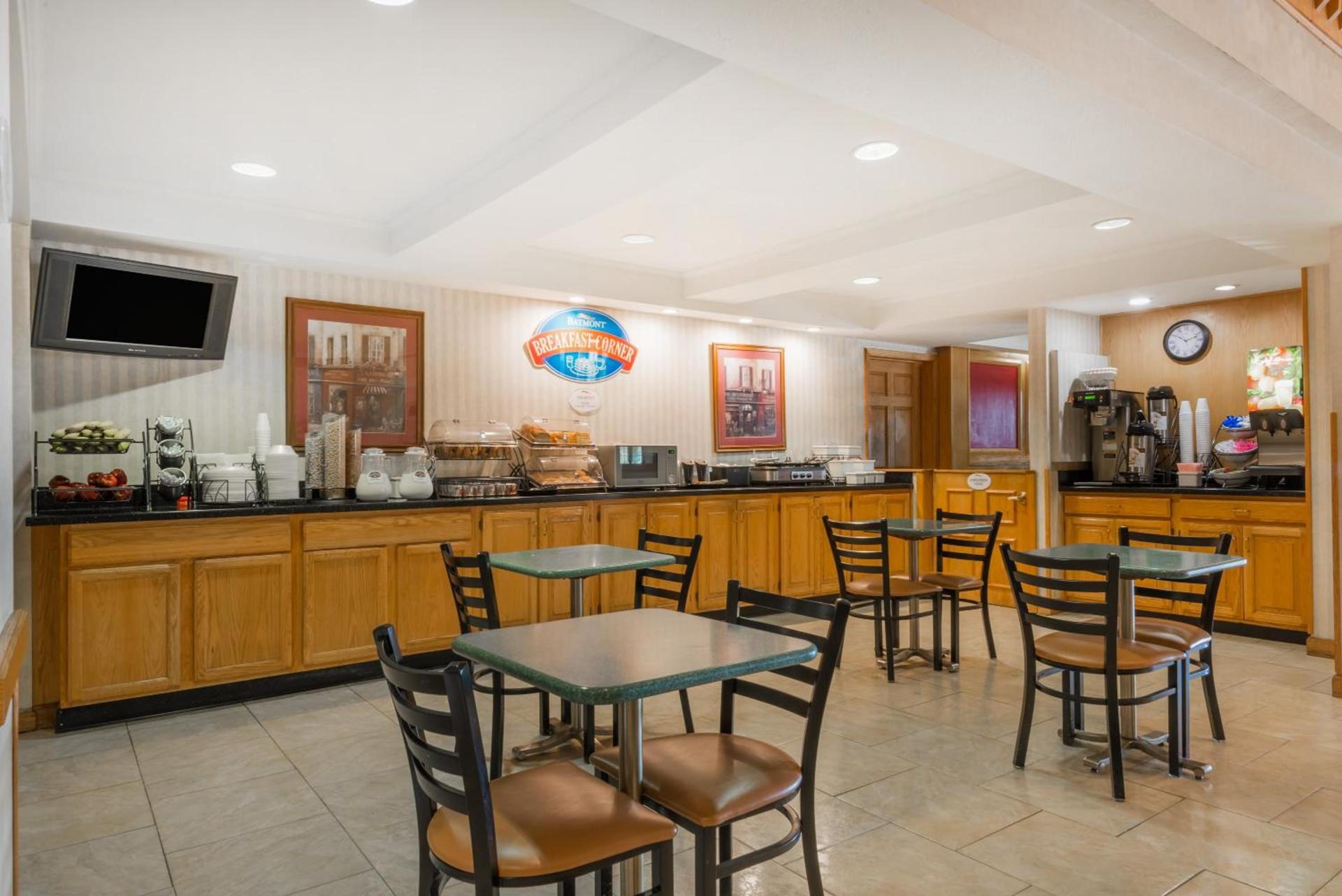 Baymont by Wyndham Plainfield/ Indianapolis Arpt Area photo 23