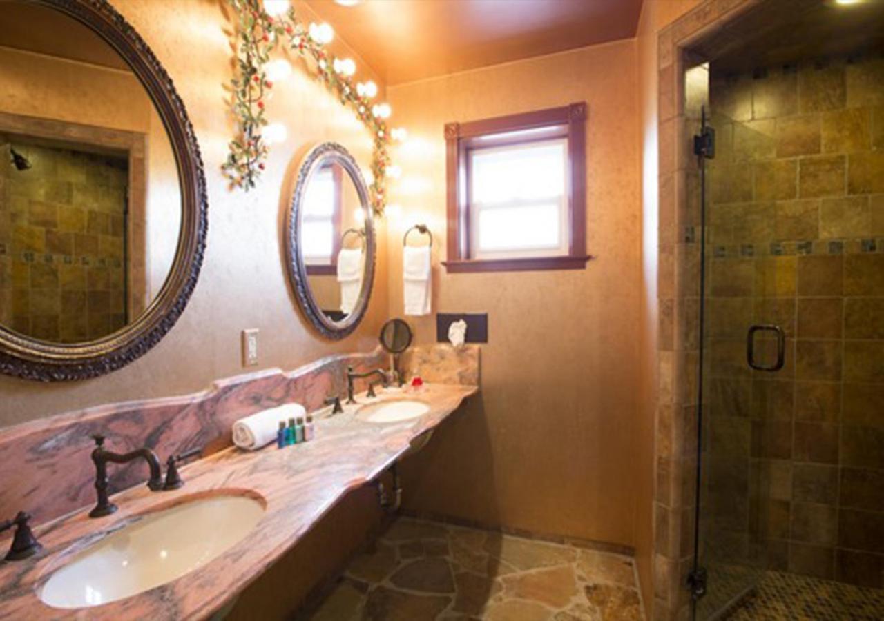 Madonna Inn photo 25