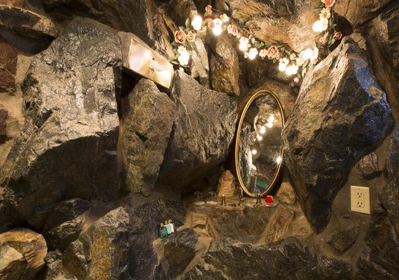 Madonna Inn photo 30