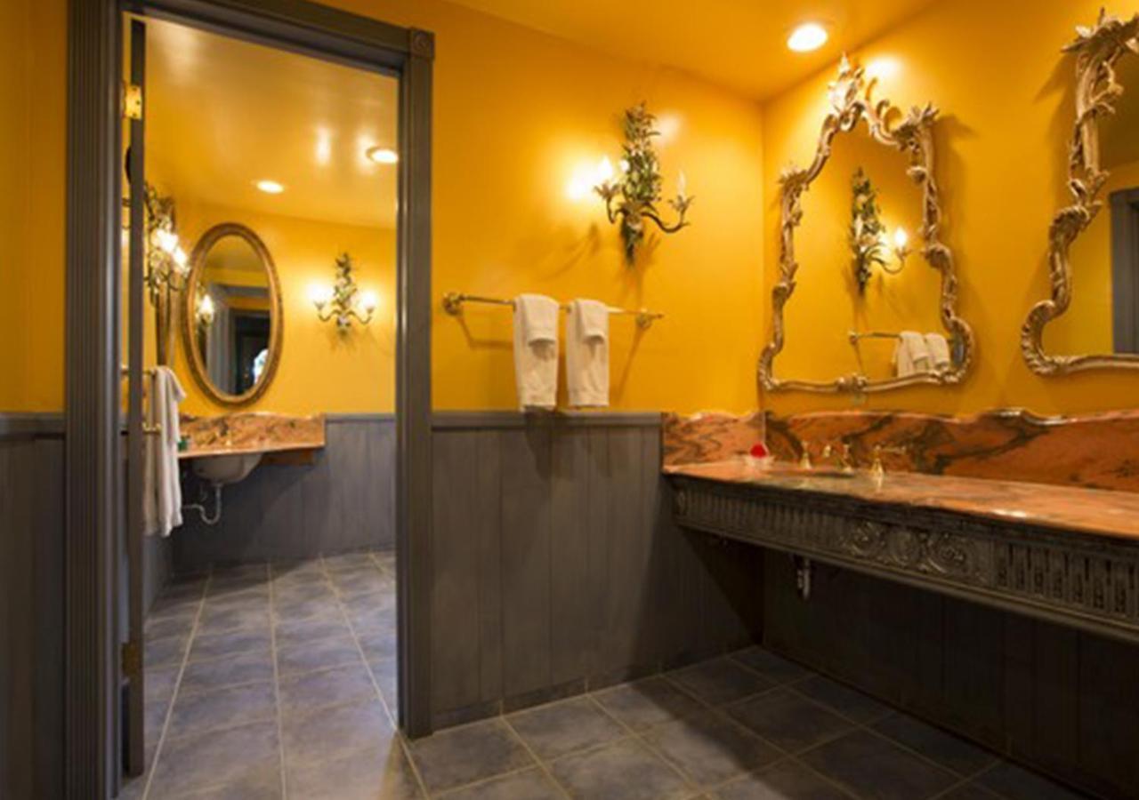 Madonna Inn photo 33