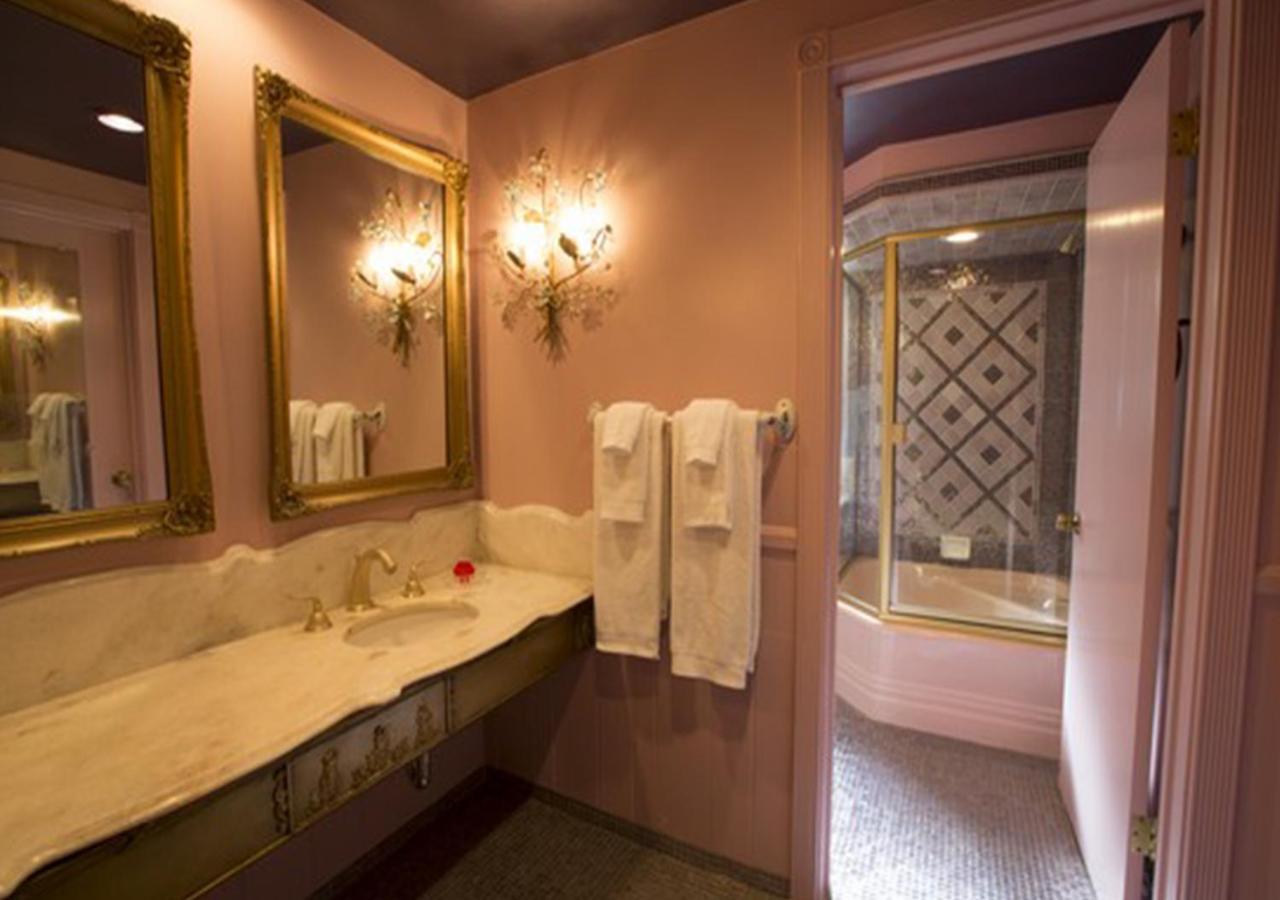 Madonna Inn photo 48