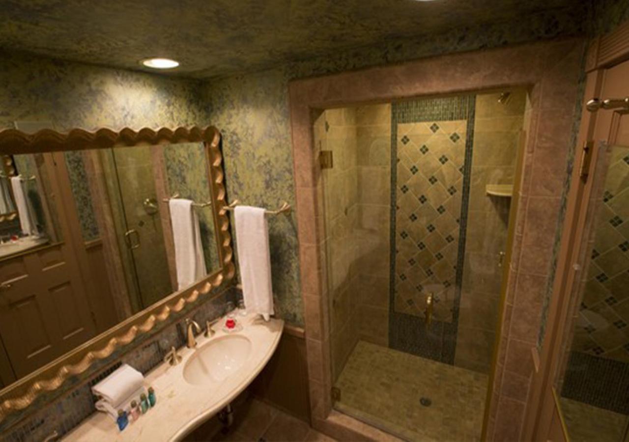 Madonna Inn photo 58