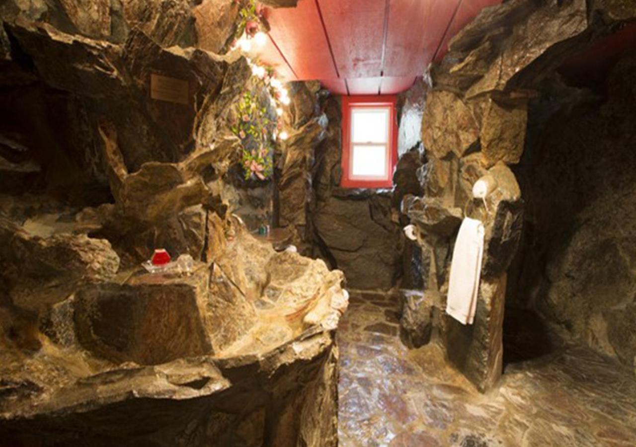 Madonna Inn photo 61