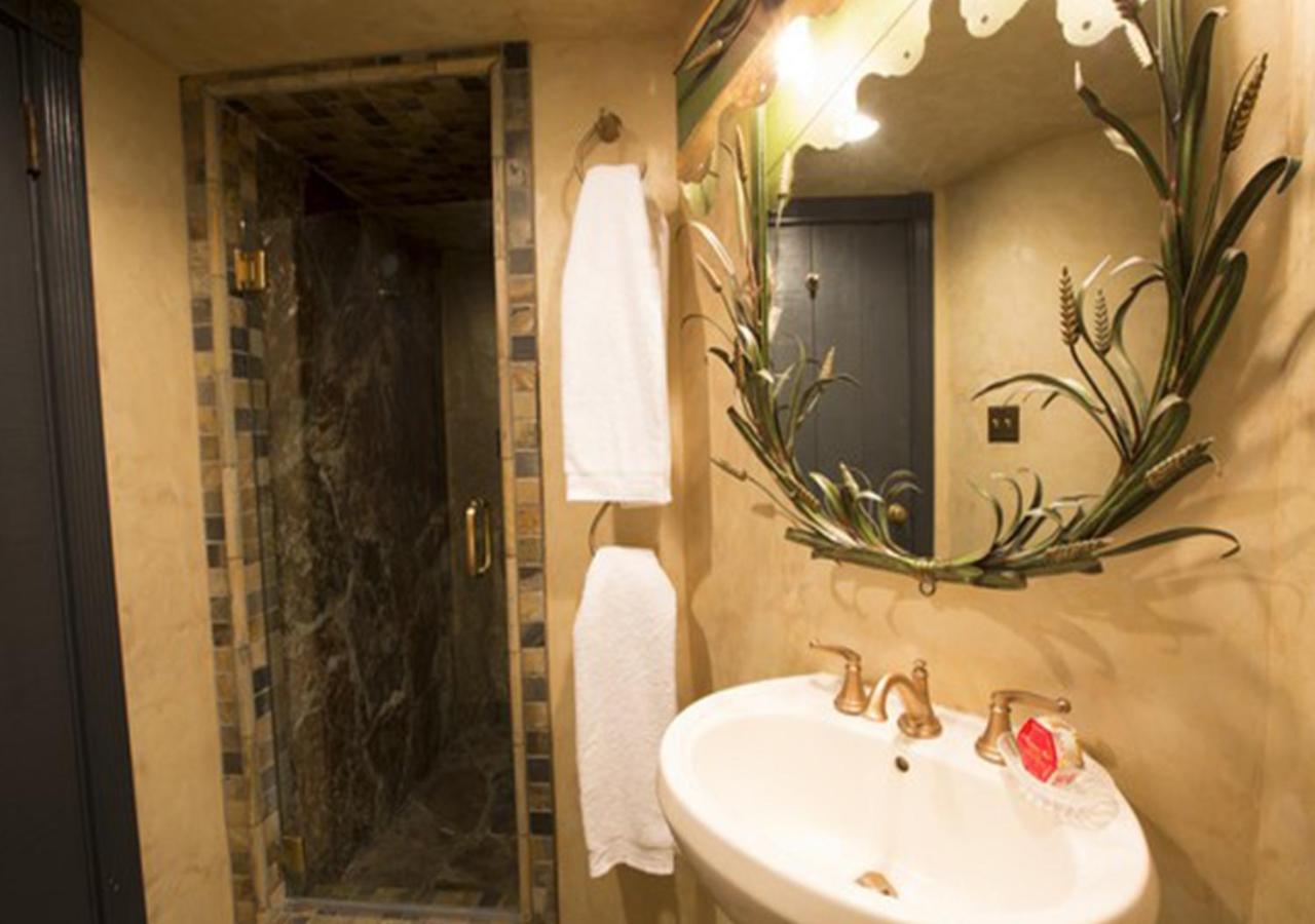 Madonna Inn photo 70