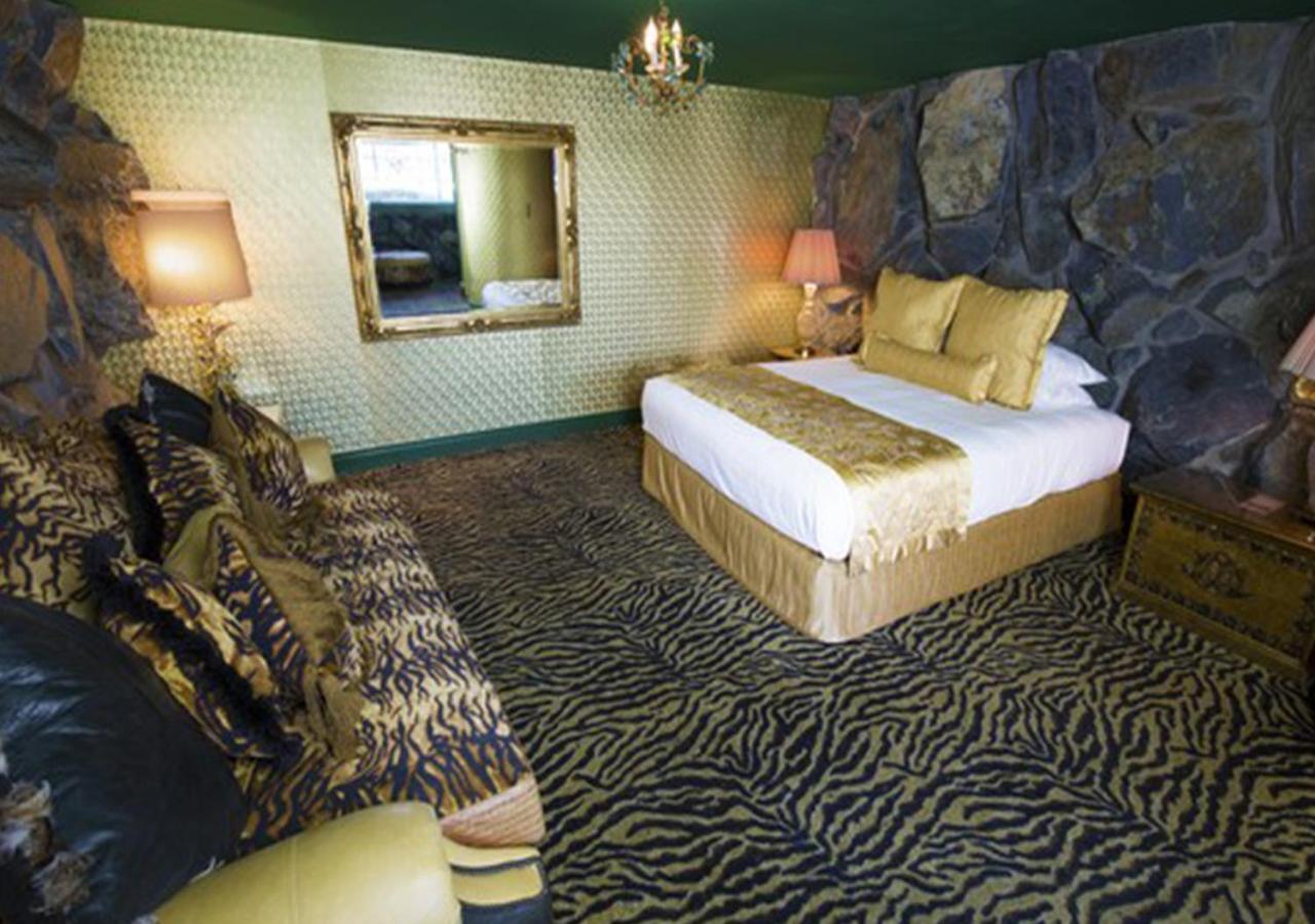Madonna Inn photo 71