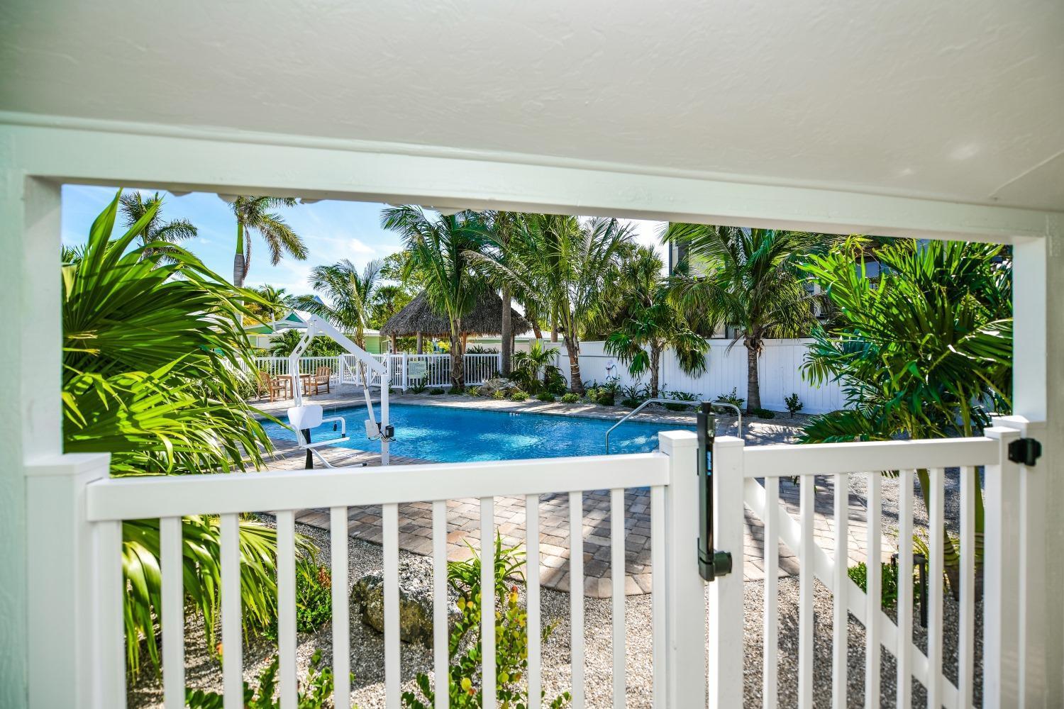 Tropical Breeze Resort photo 96