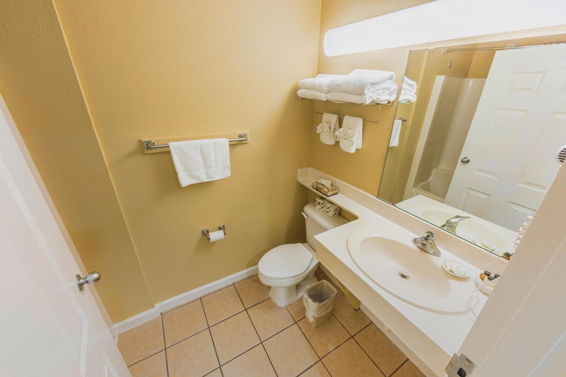The Islander Inn photo 7