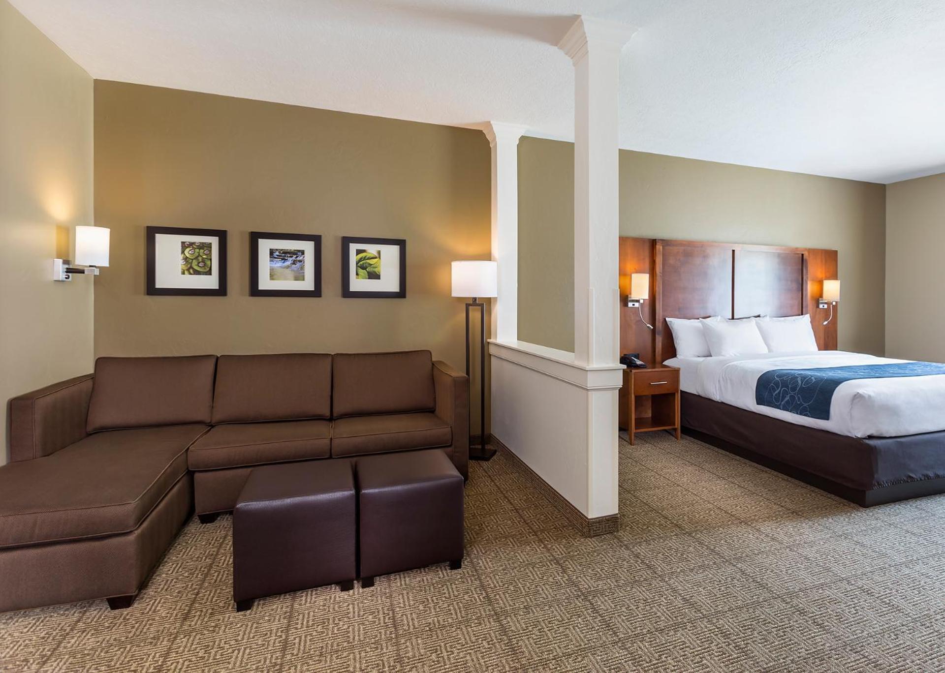 Comfort Suites Hartville-North Canton photo 2