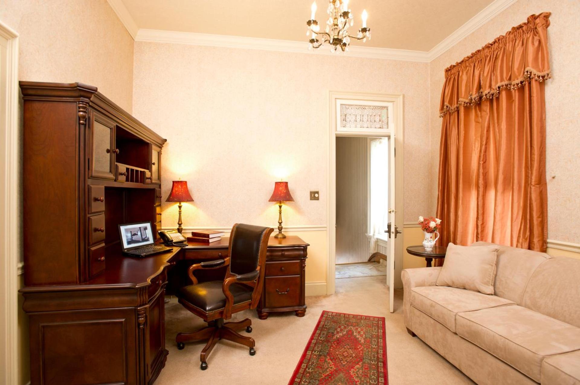 Historic Sion Bass Guest House photo 7