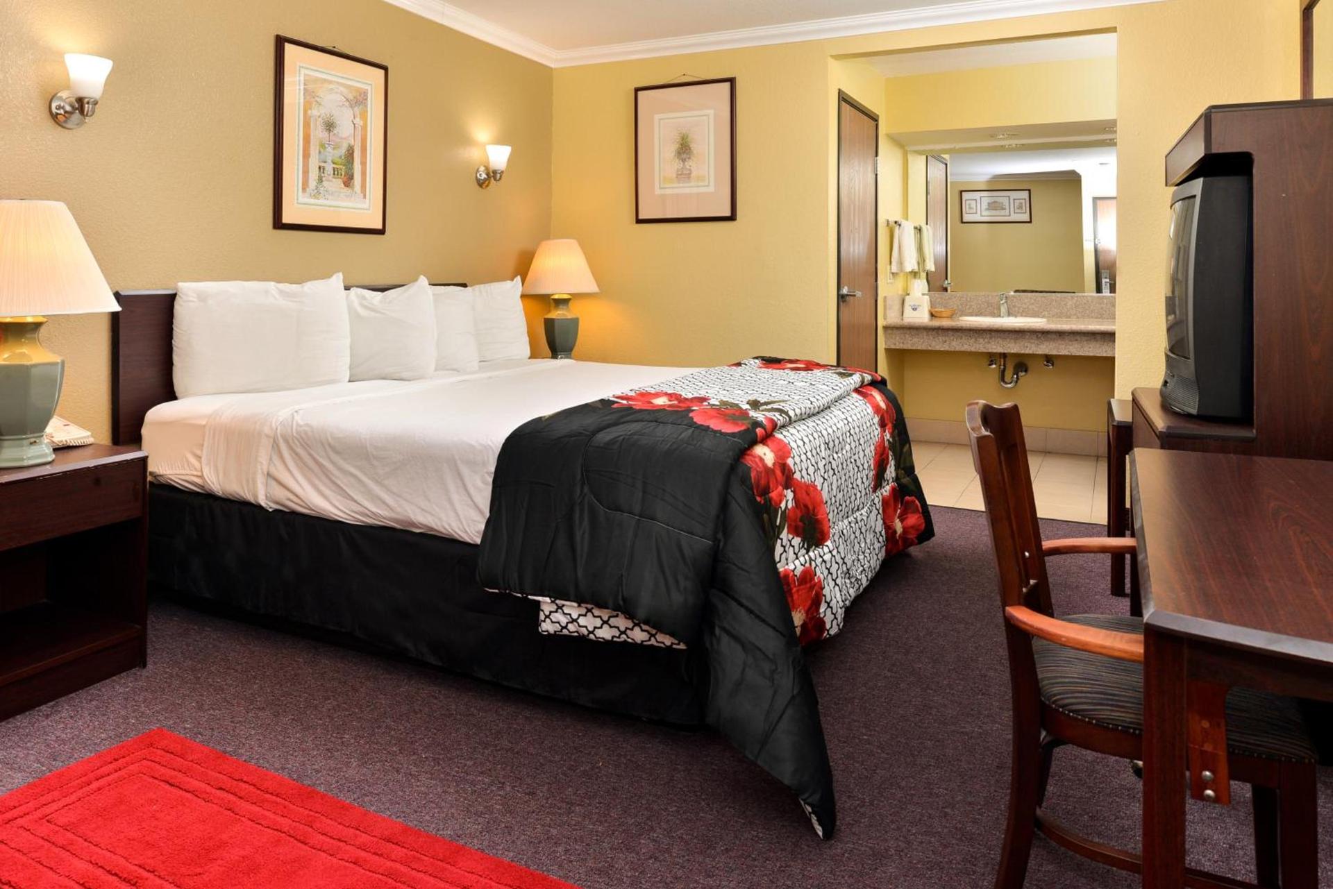 Americas Best Value Inn Pasadena photo 11