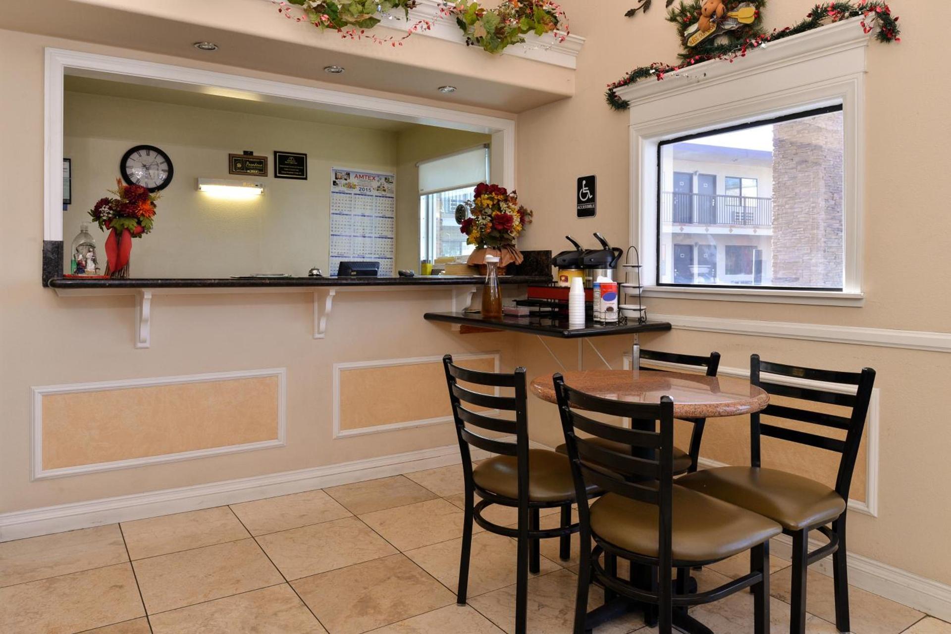 Americas Best Value Inn Pasadena photo 15