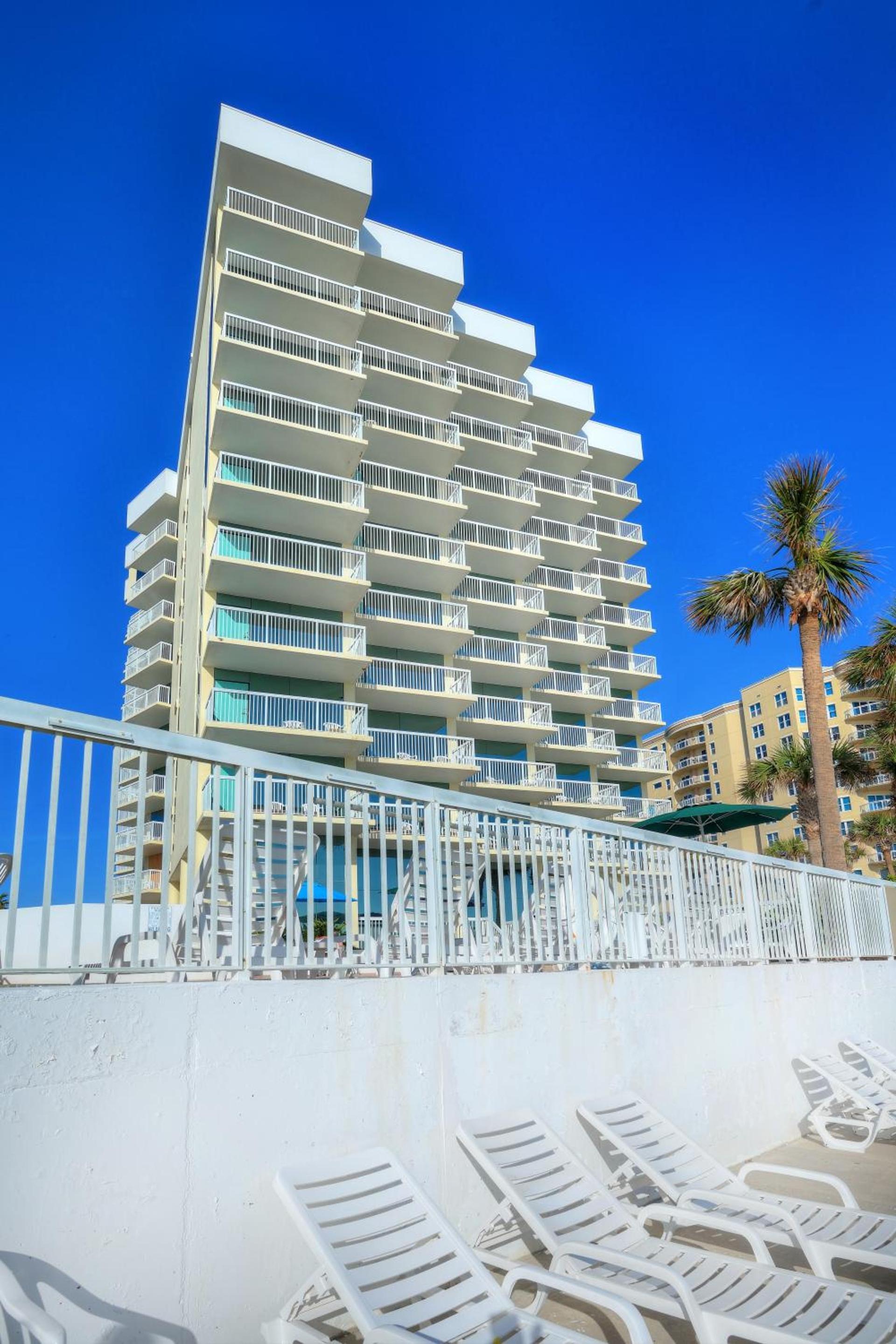 Bahama House - Daytona Beach Shores — hotel in Daytona Beach