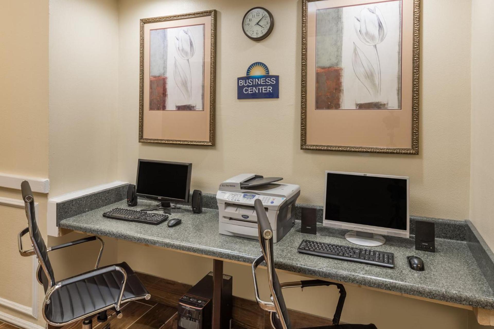 Days Inn by Wyndham Madison photo 32