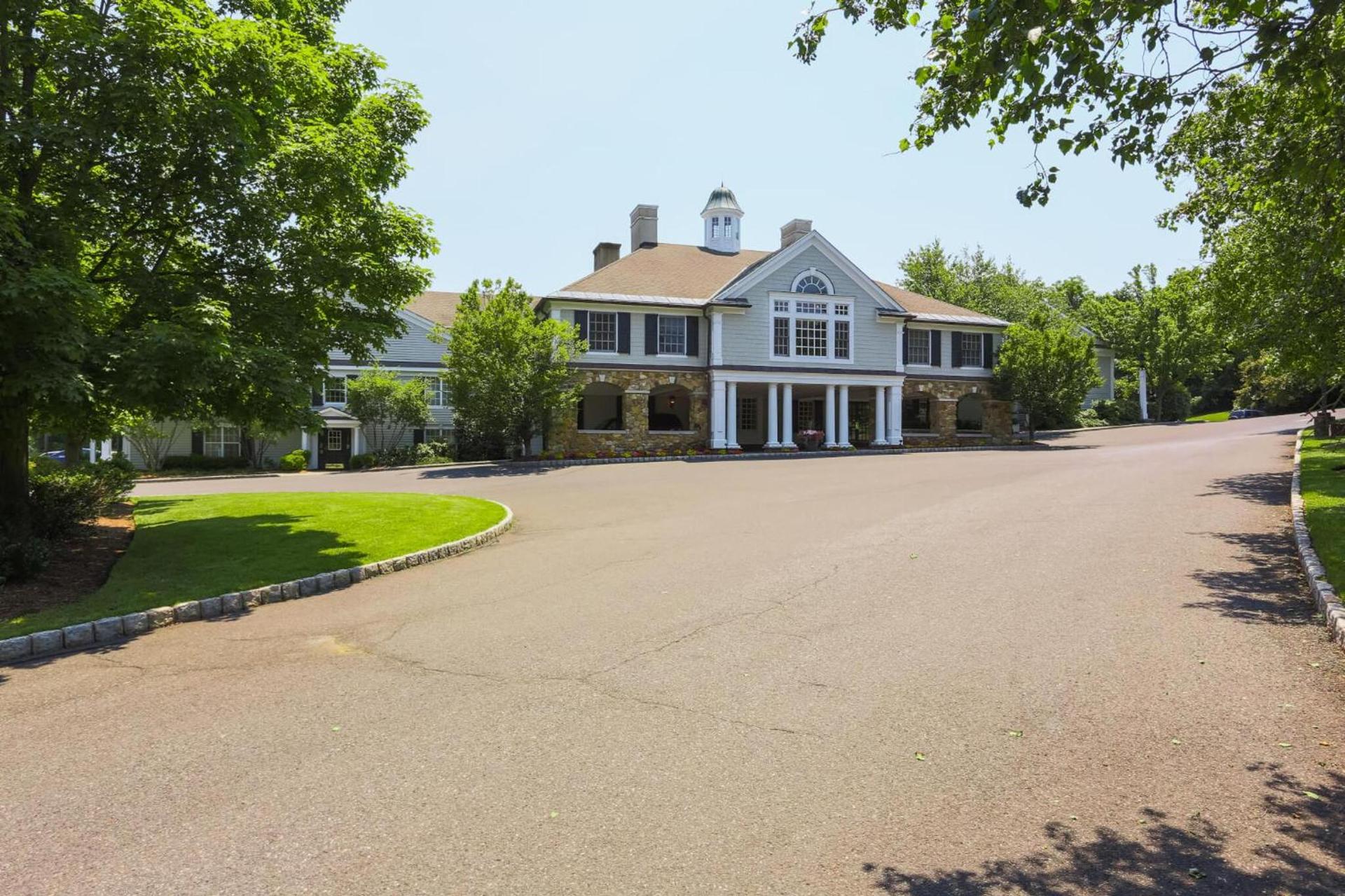 The Olde Mill Inn Basking Ridge photo 32