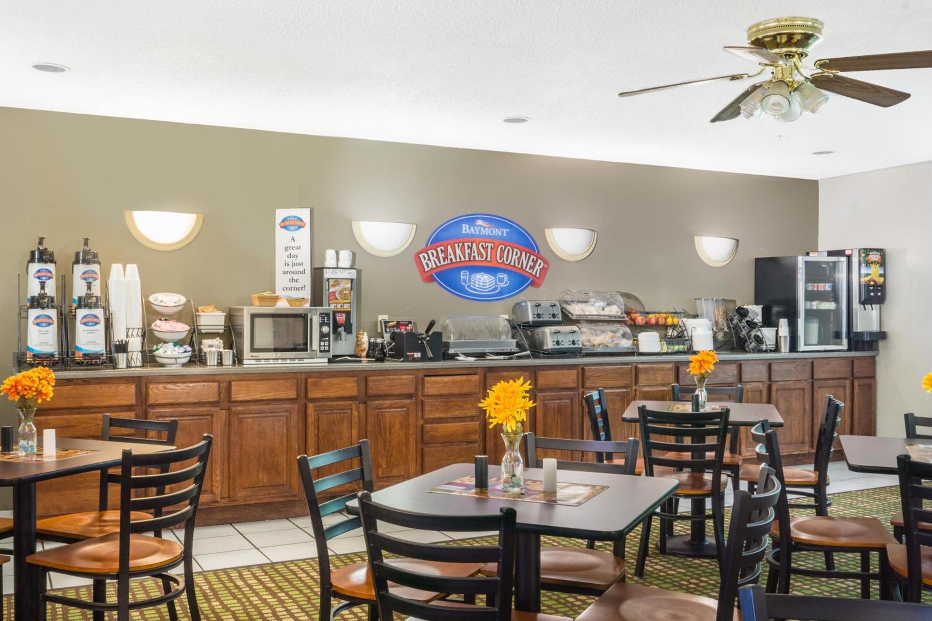 Baymont by Wyndham Piqua photo 24