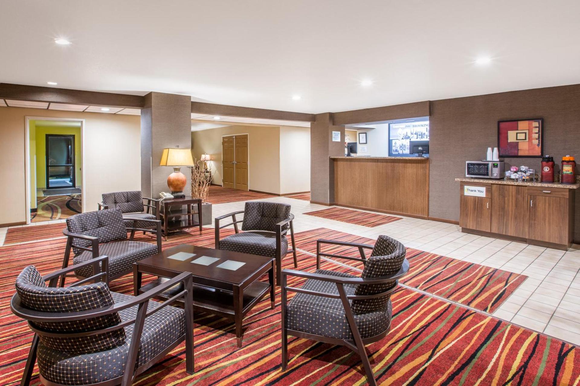 Super 8 by Wyndham Brookings photo 29