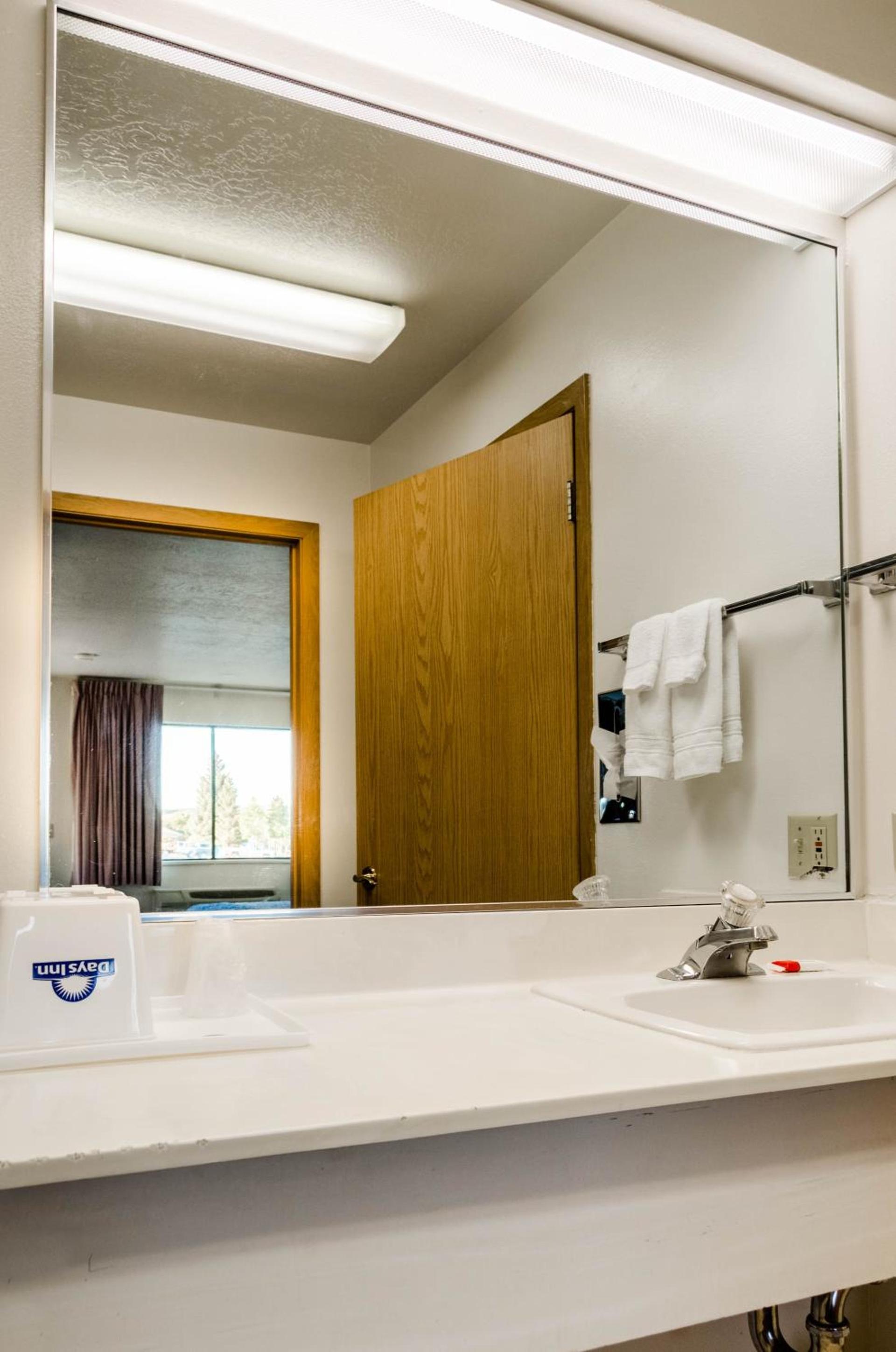 Econo Lodge Panguitch near Bryce Canyon photo 59