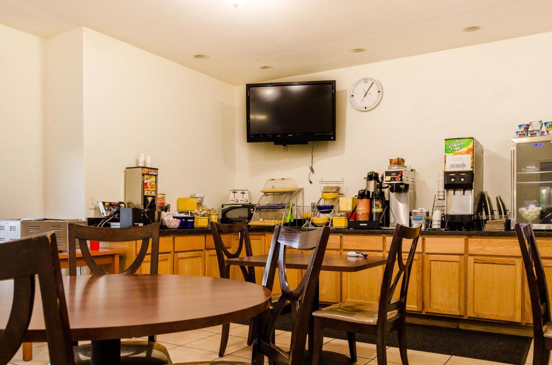 Econo Lodge Panguitch near Bryce Canyon photo 48
