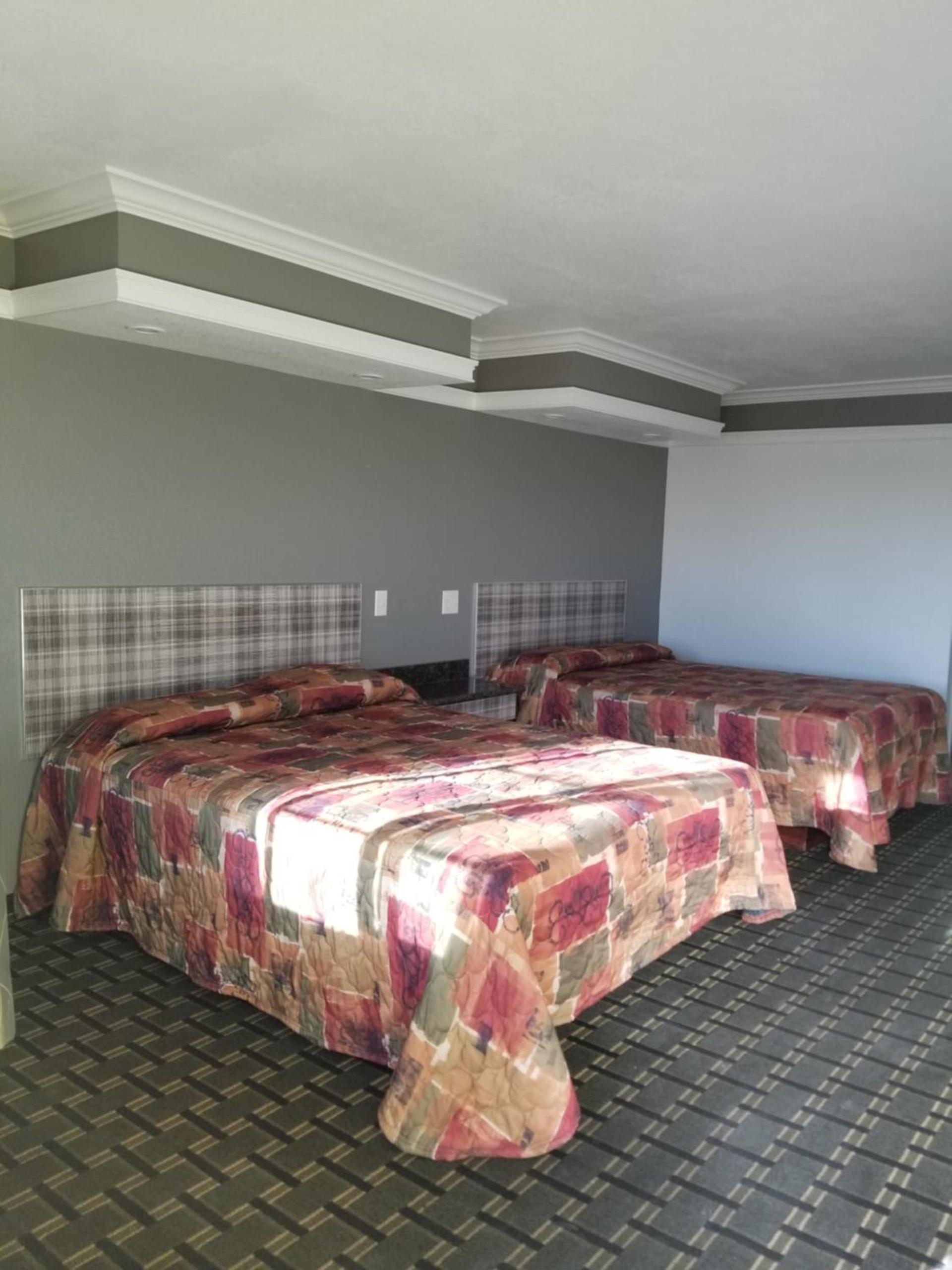 Rodeway Inn Commerce - Los Angeles photo 26