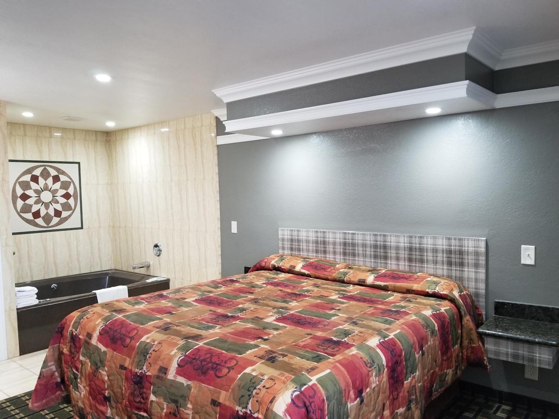 Rodeway Inn Commerce - Los Angeles photo 16