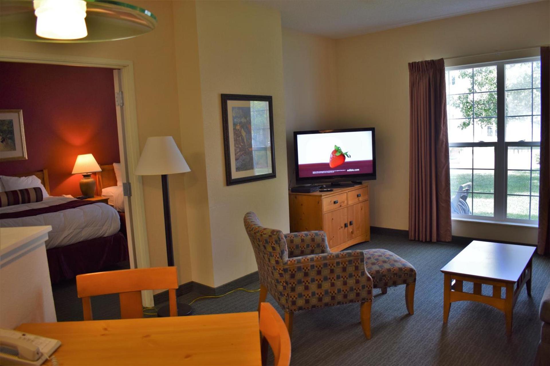 Baymont by Wyndham Wichita East photo 10
