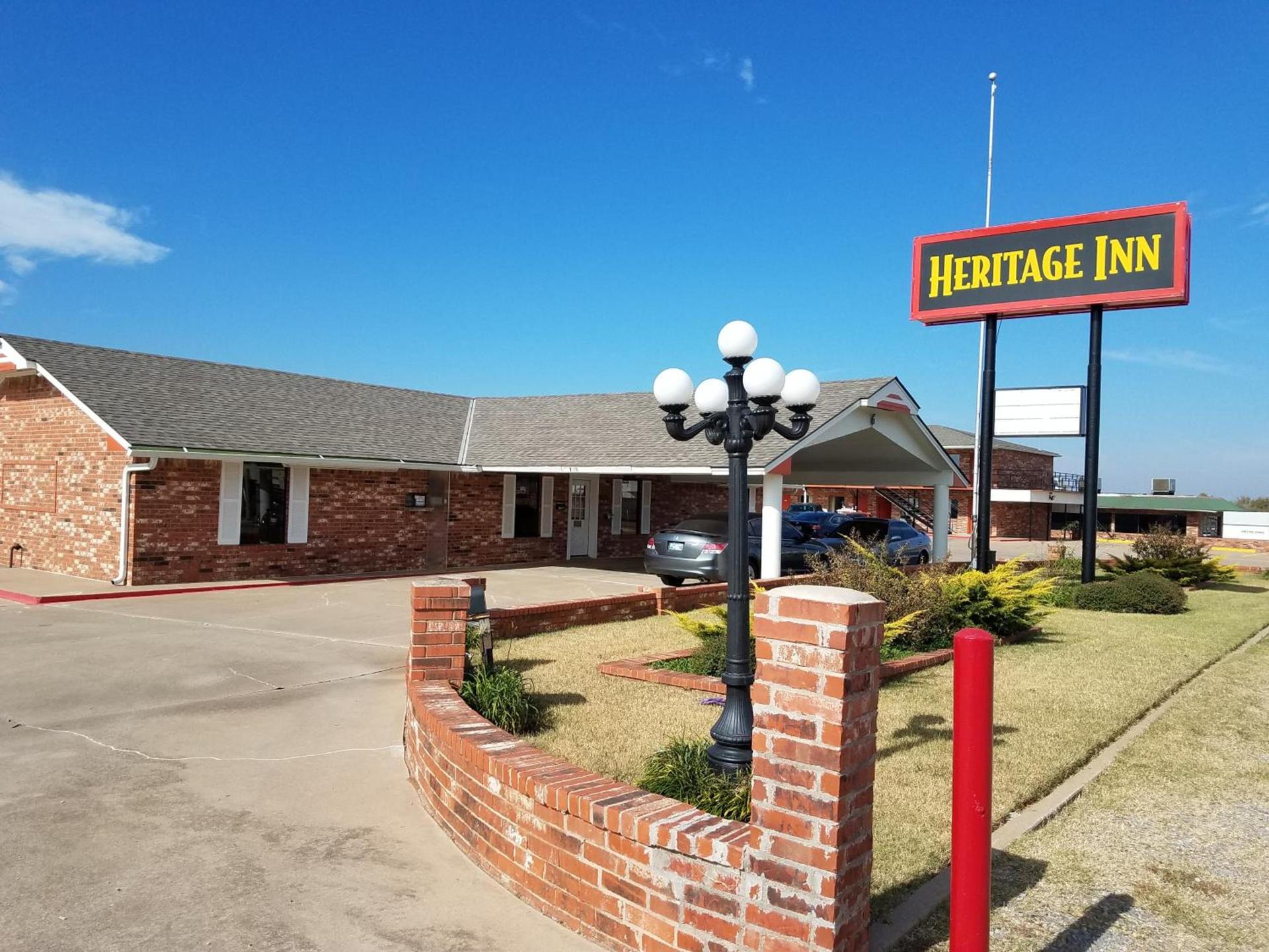 Heritage Inn — hotel in Duncan