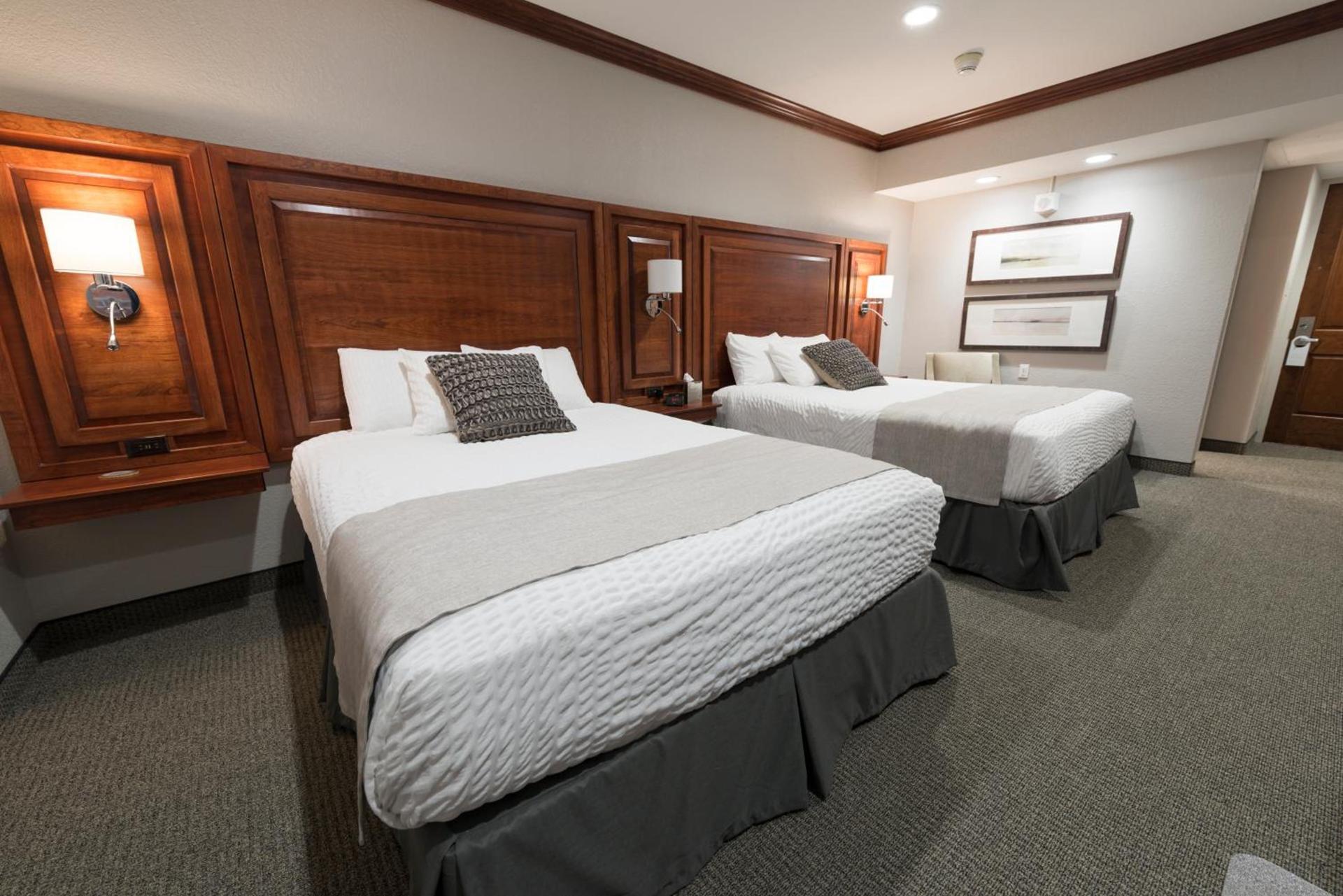 Hillsdale College Dow Hotel and Conference Center photo 40