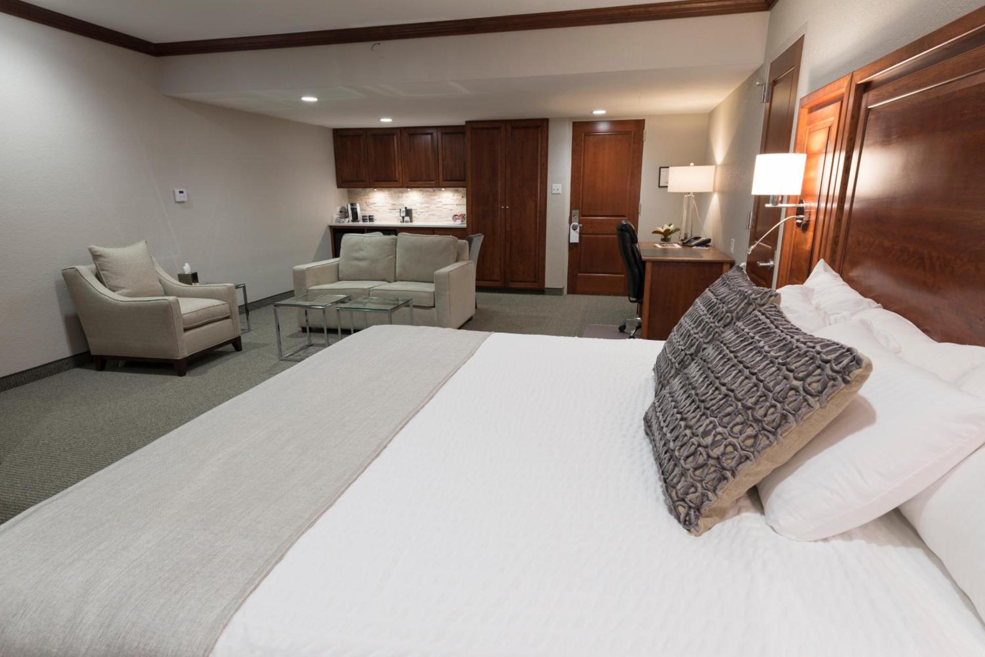 Hillsdale College Dow Hotel and Conference Center photo 32