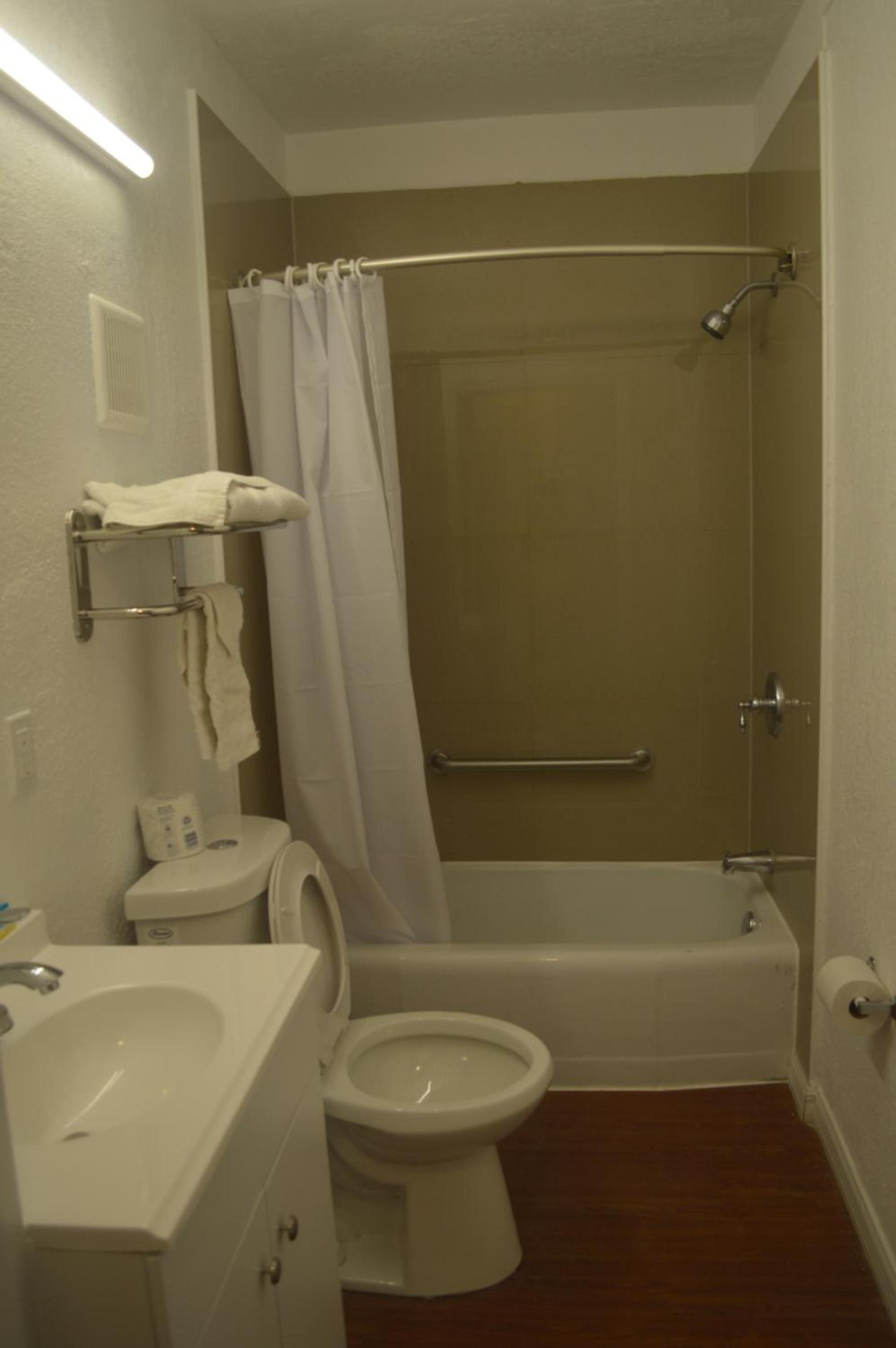 Tarpon Inn photo 17