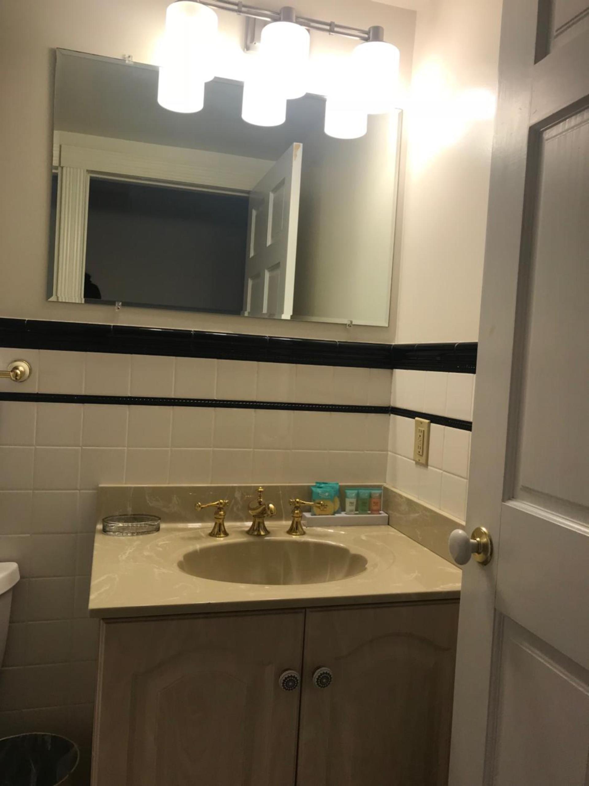 Elaine's Cape May Boutique Hotel photo 100